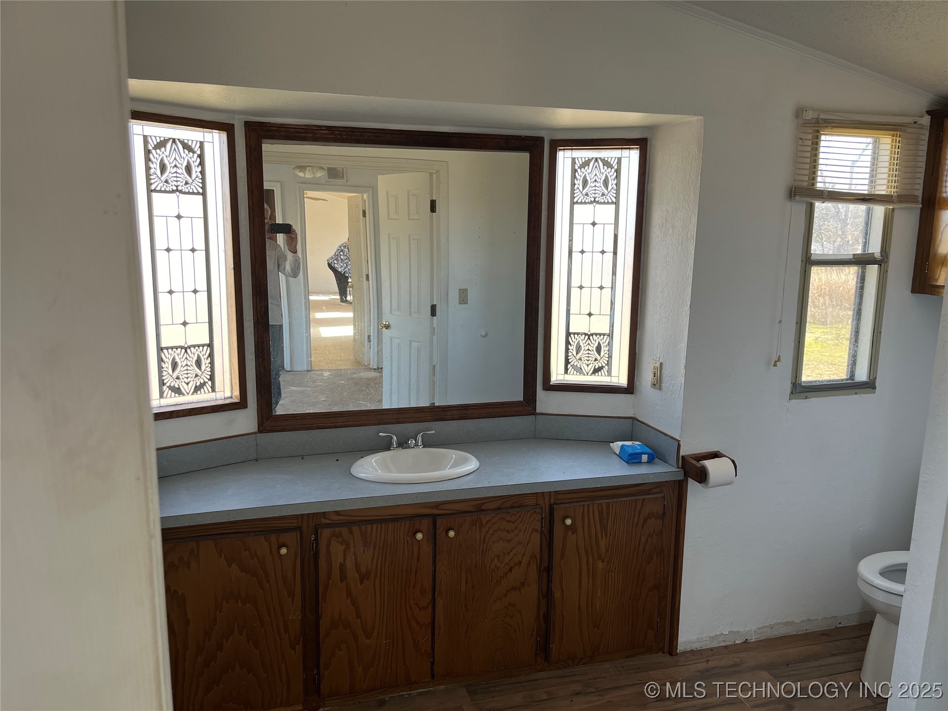 21501 Fox Drive Property Photo 14