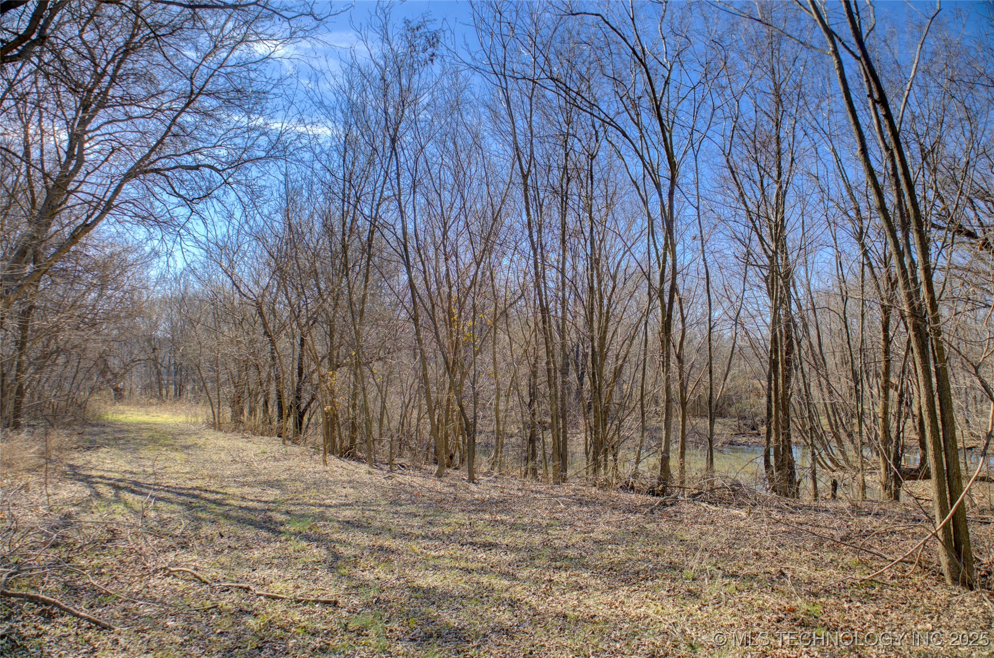 16908 S 157th East Avenue Property Photo 9