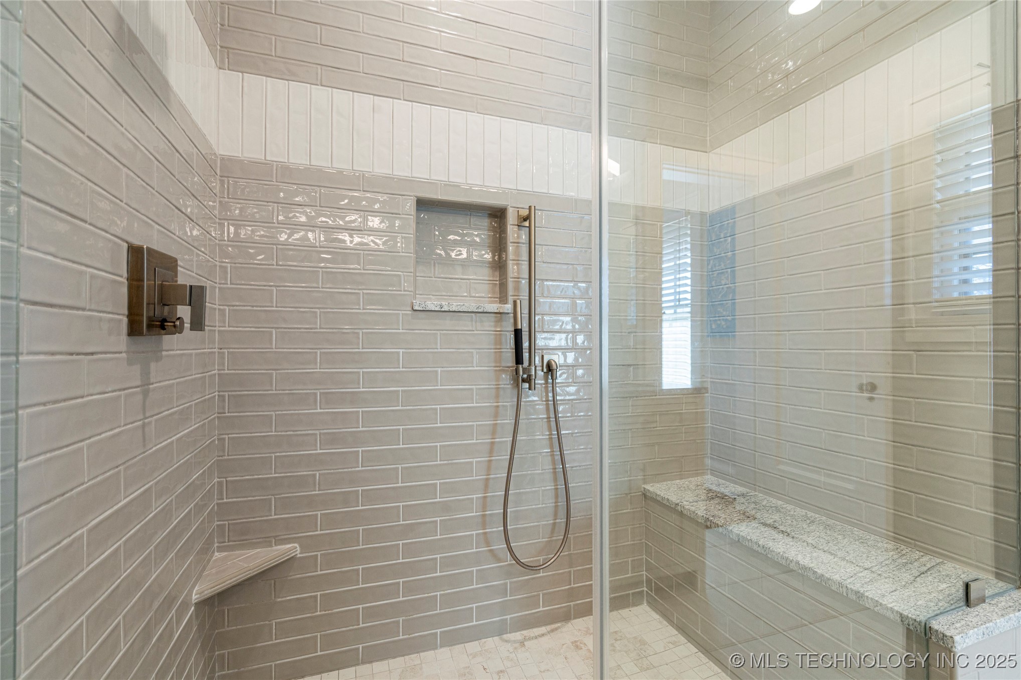 301 E 20th Street Property Photo 58