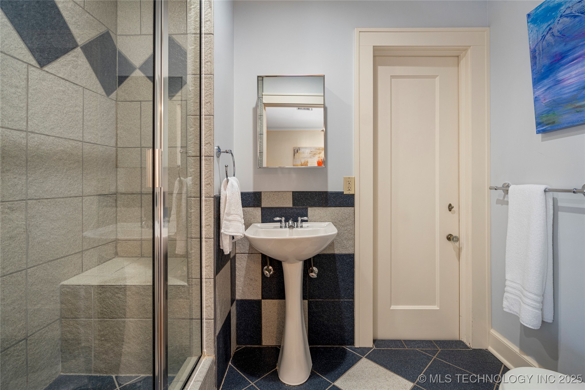 301 E 20th Street Property Photo 63