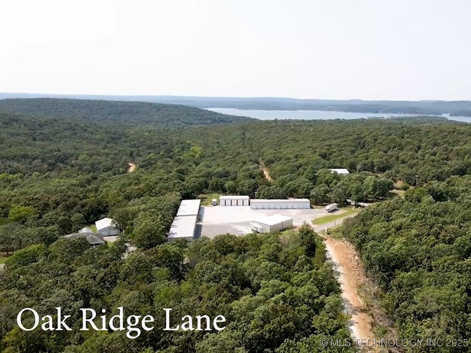 20470 S Chicken Creek Road Property Photo 3