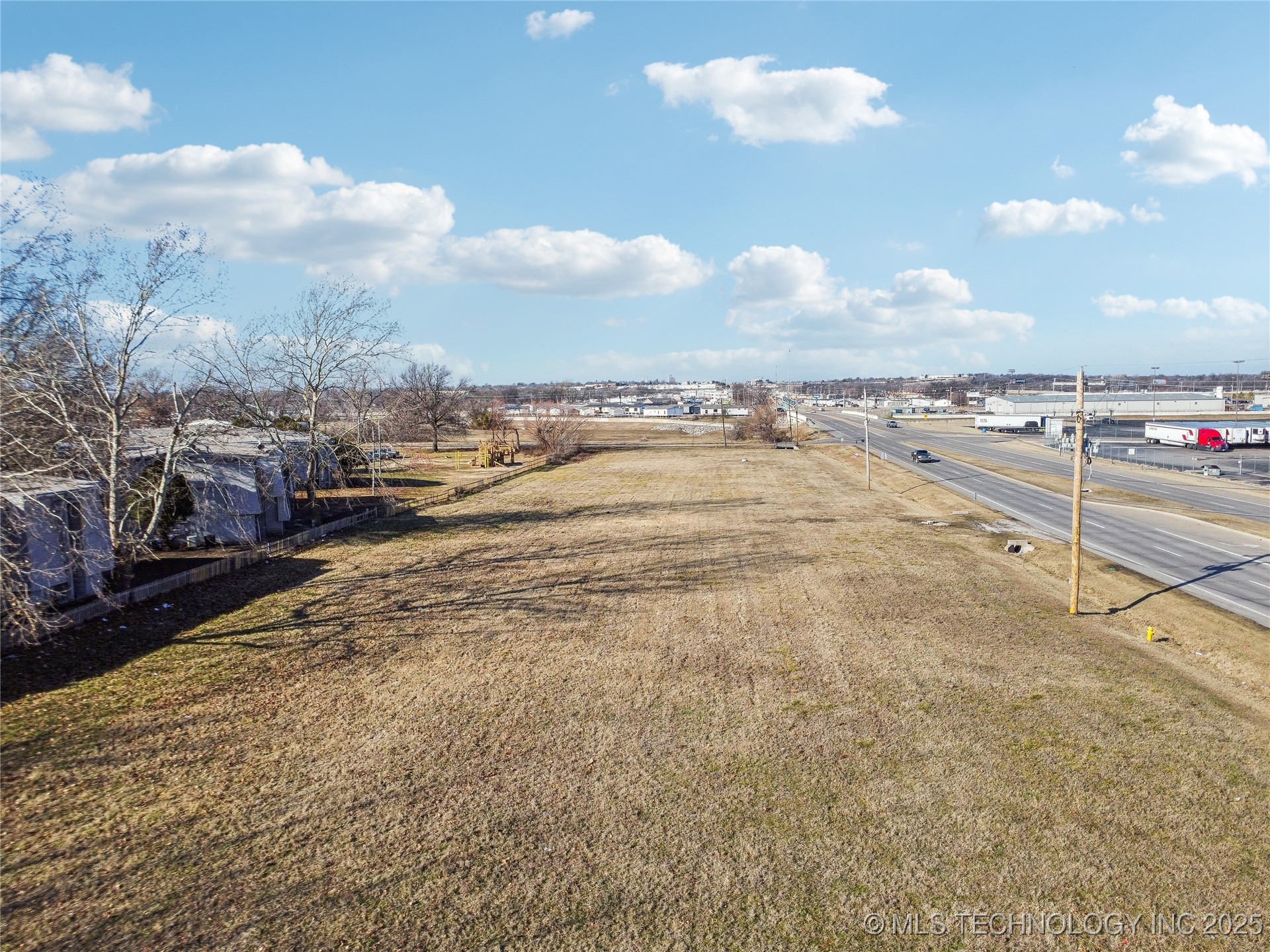 10102 E Admiral Place Property Photo 10