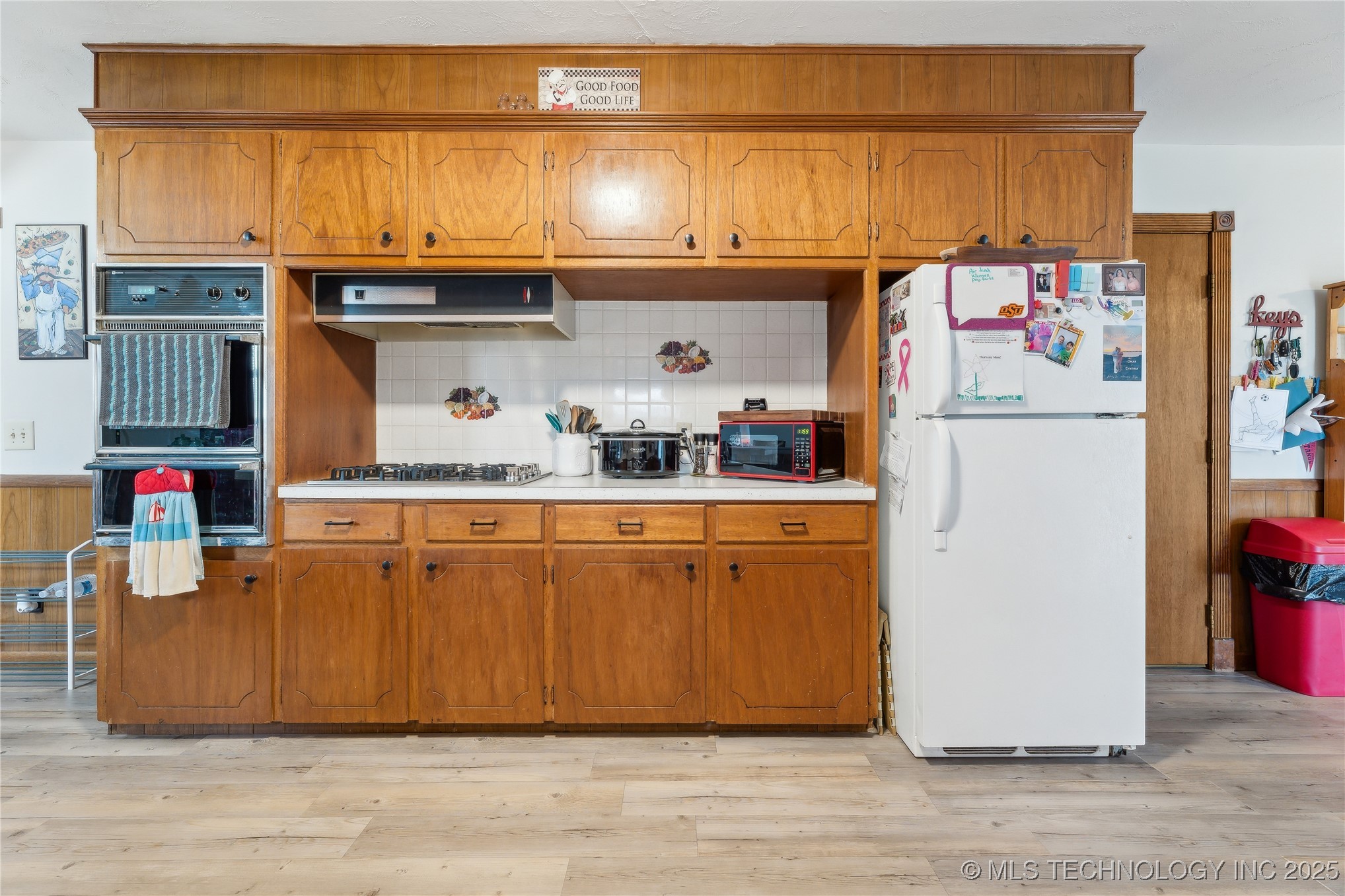 516 E Highview Avenue Property Photo 10