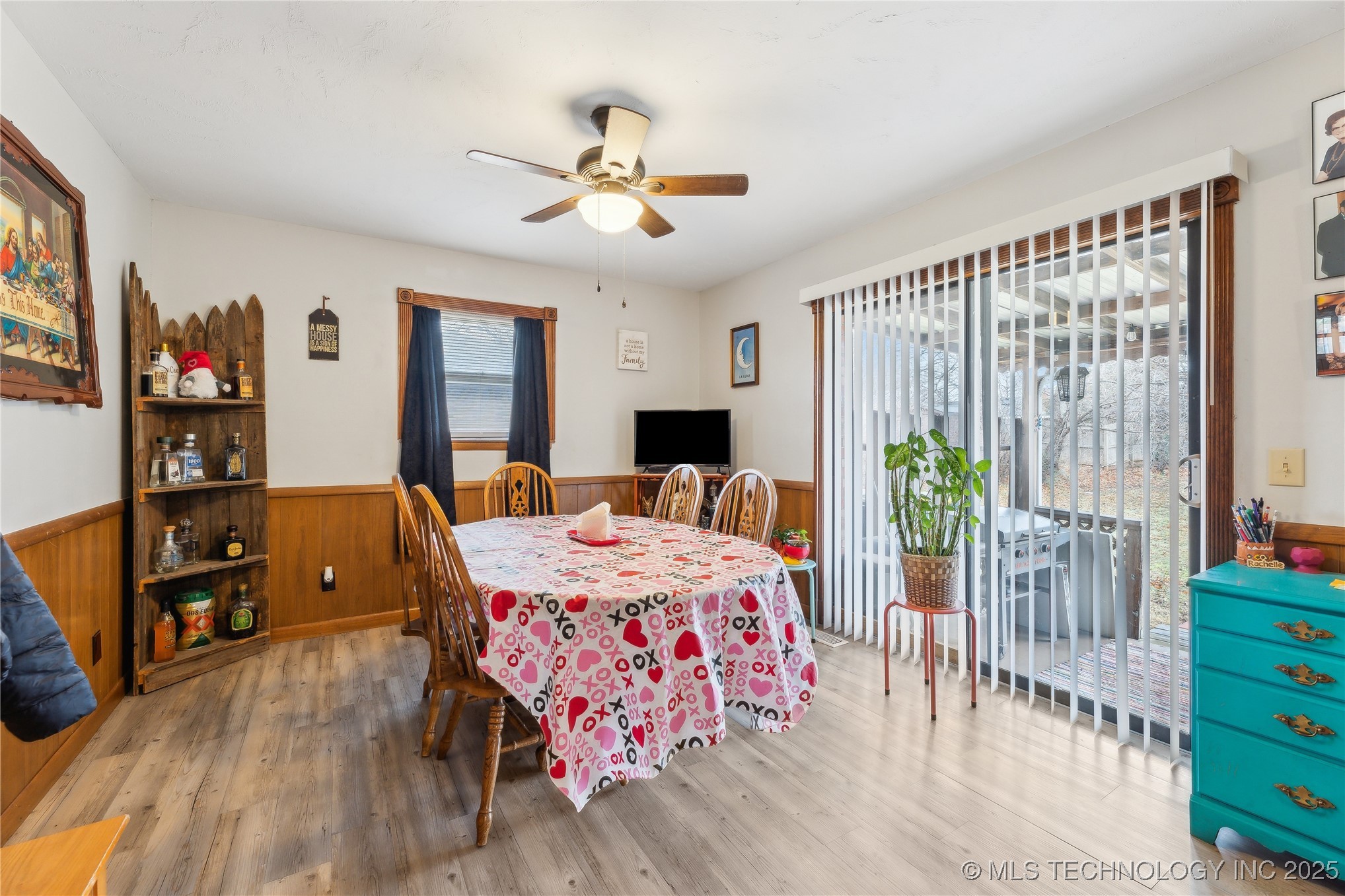 516 E Highview Avenue Property Photo 11
