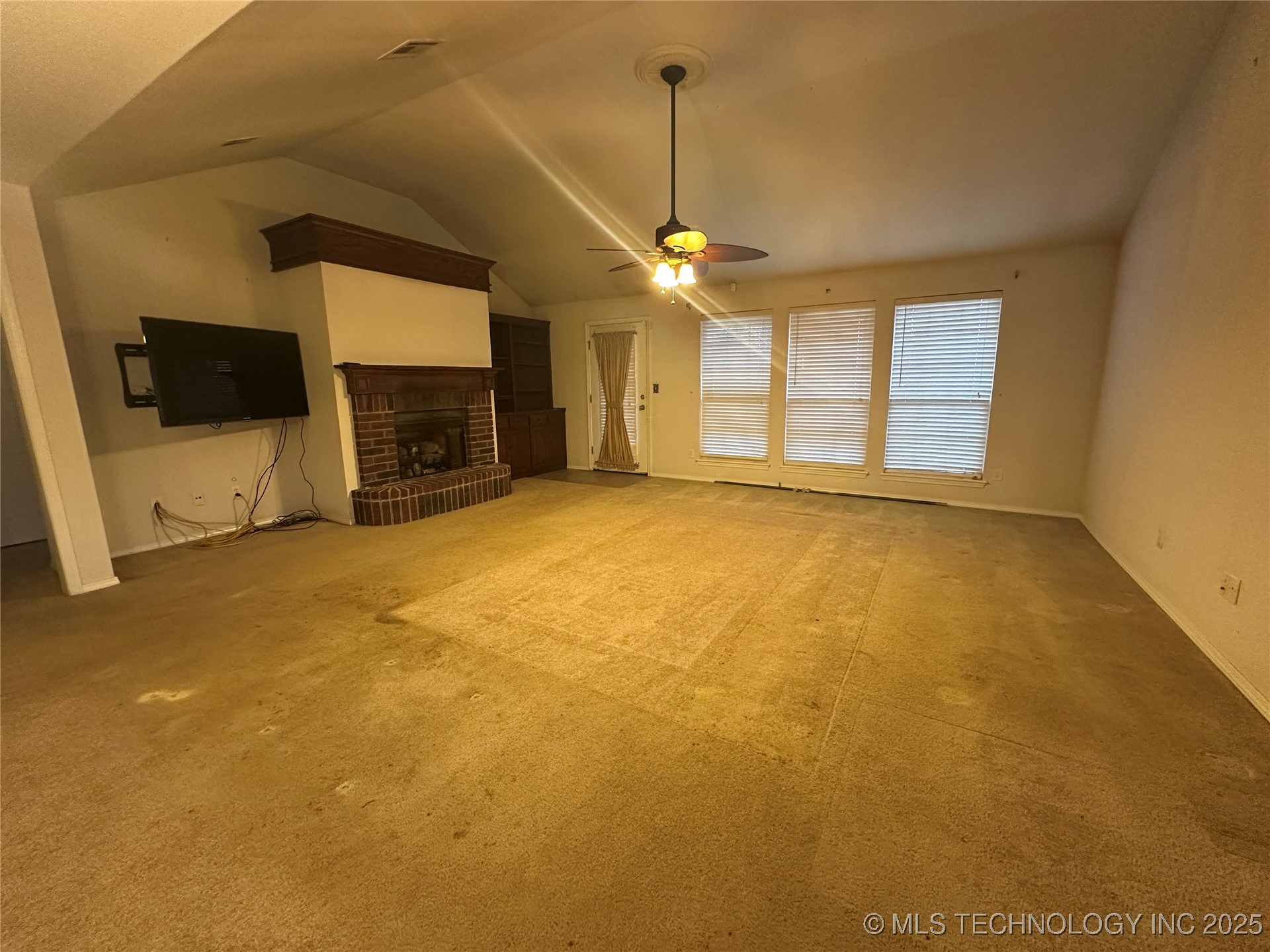 10003 E 98th Street N Property Photo 4