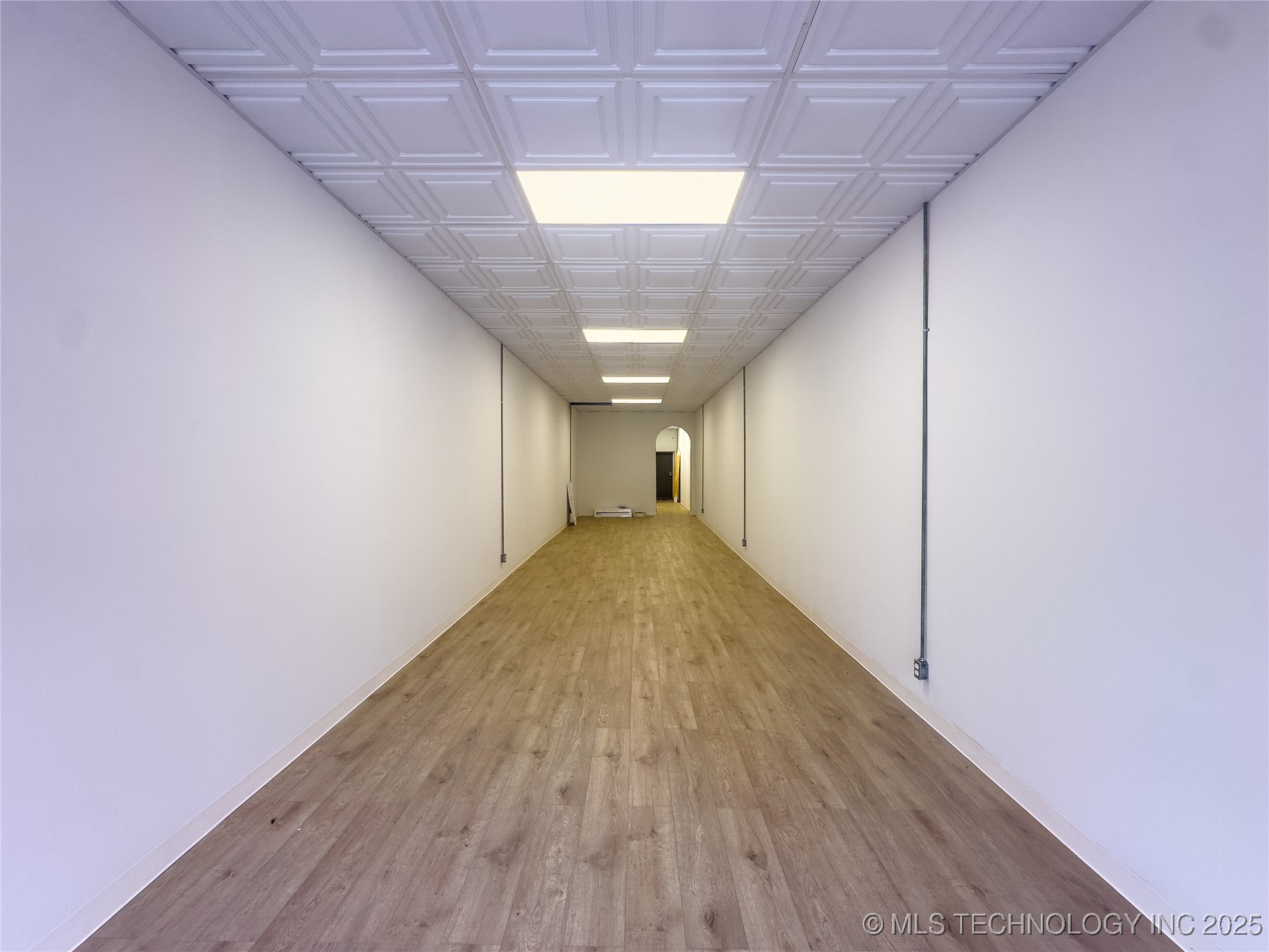 126 E Choctaw Property Photo 4