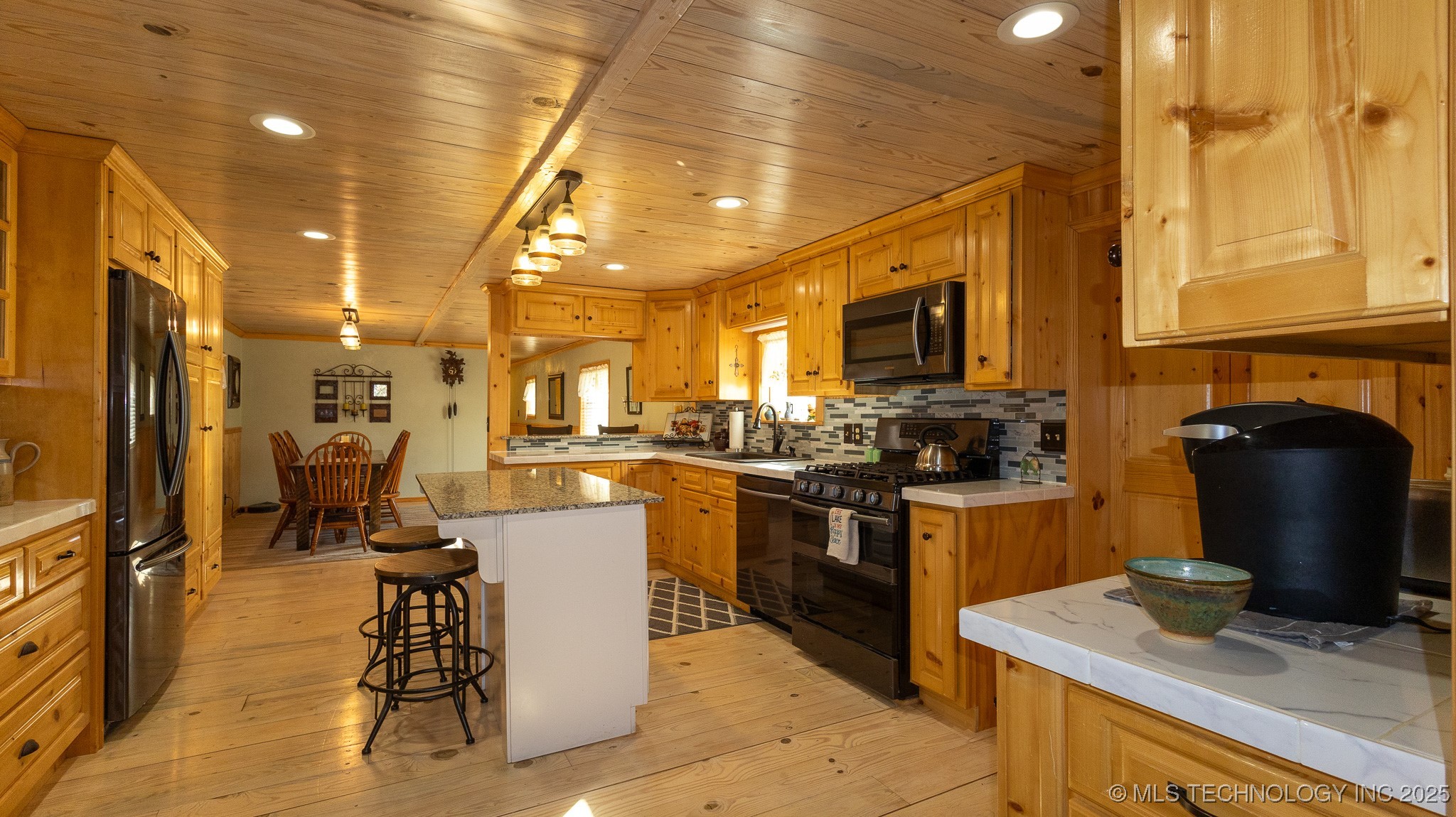 374 Cedar Tree Drive Property Photo 12