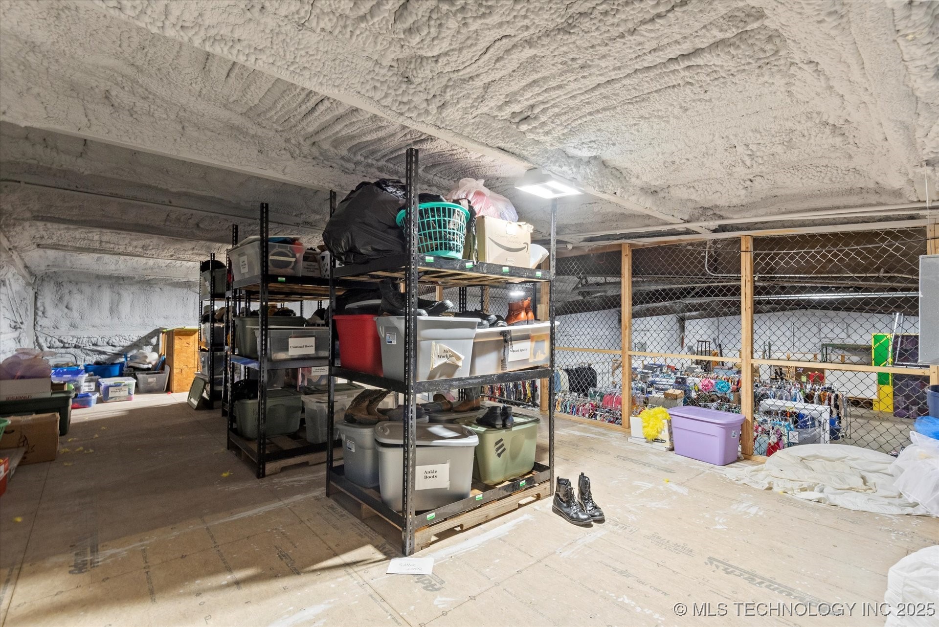 301 S Morton Avenue Property Photo 4
