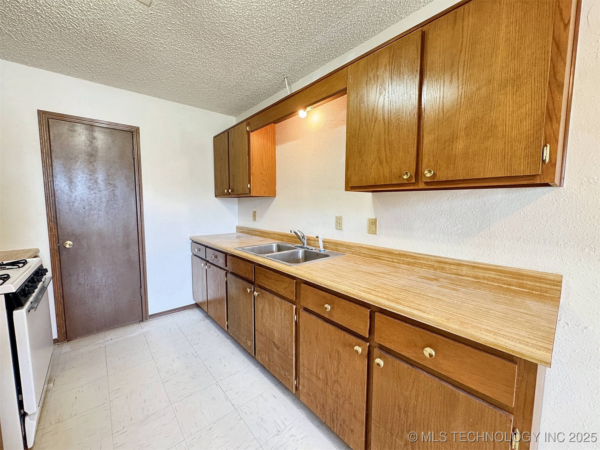 7421 N 43rd Street E Property Photo 16