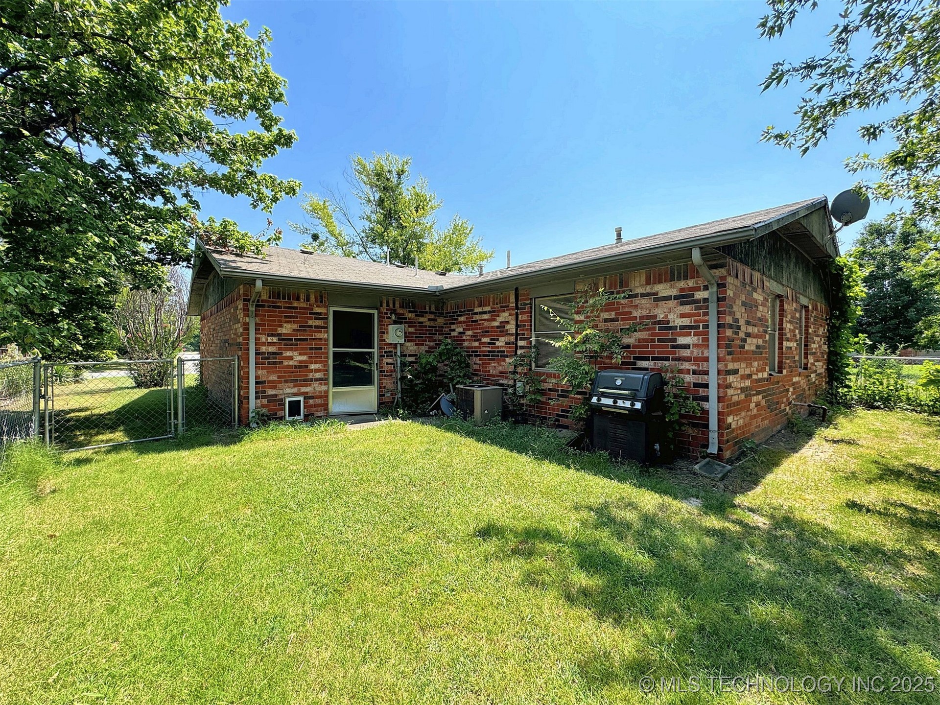 7421 N 43rd Street E Property Photo 47