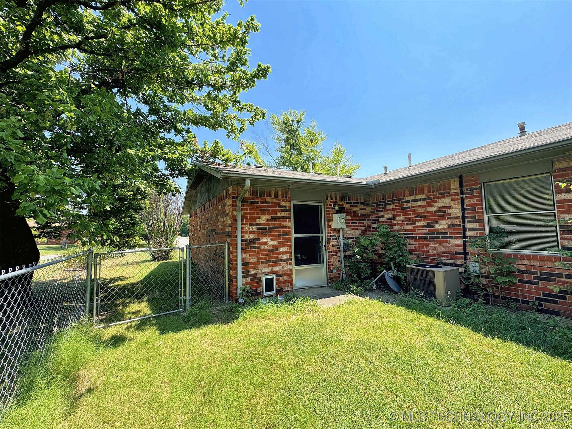 7421 N 43rd Street E Property Photo 54
