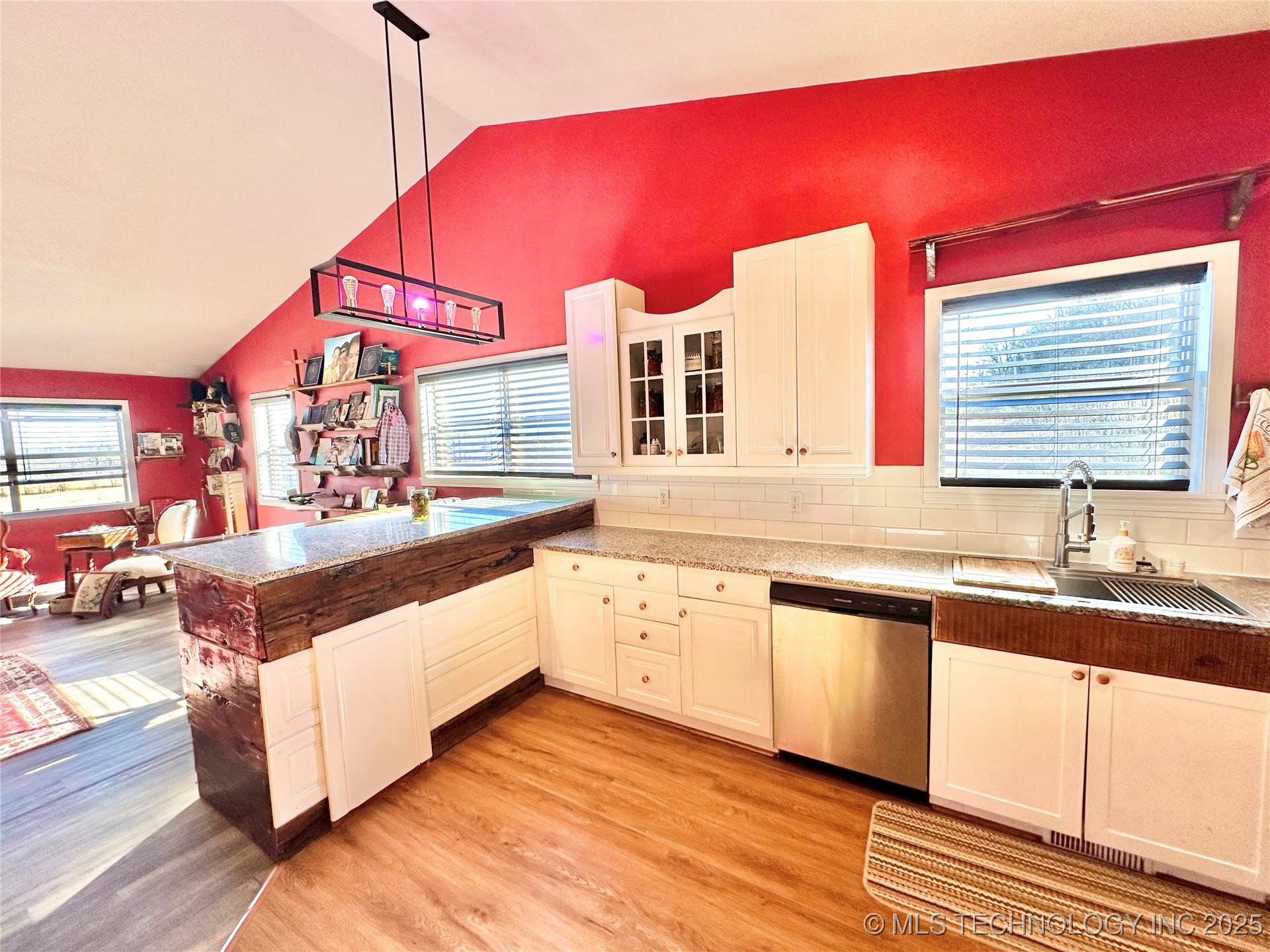 610 Sw 7th Road Property Photo 14