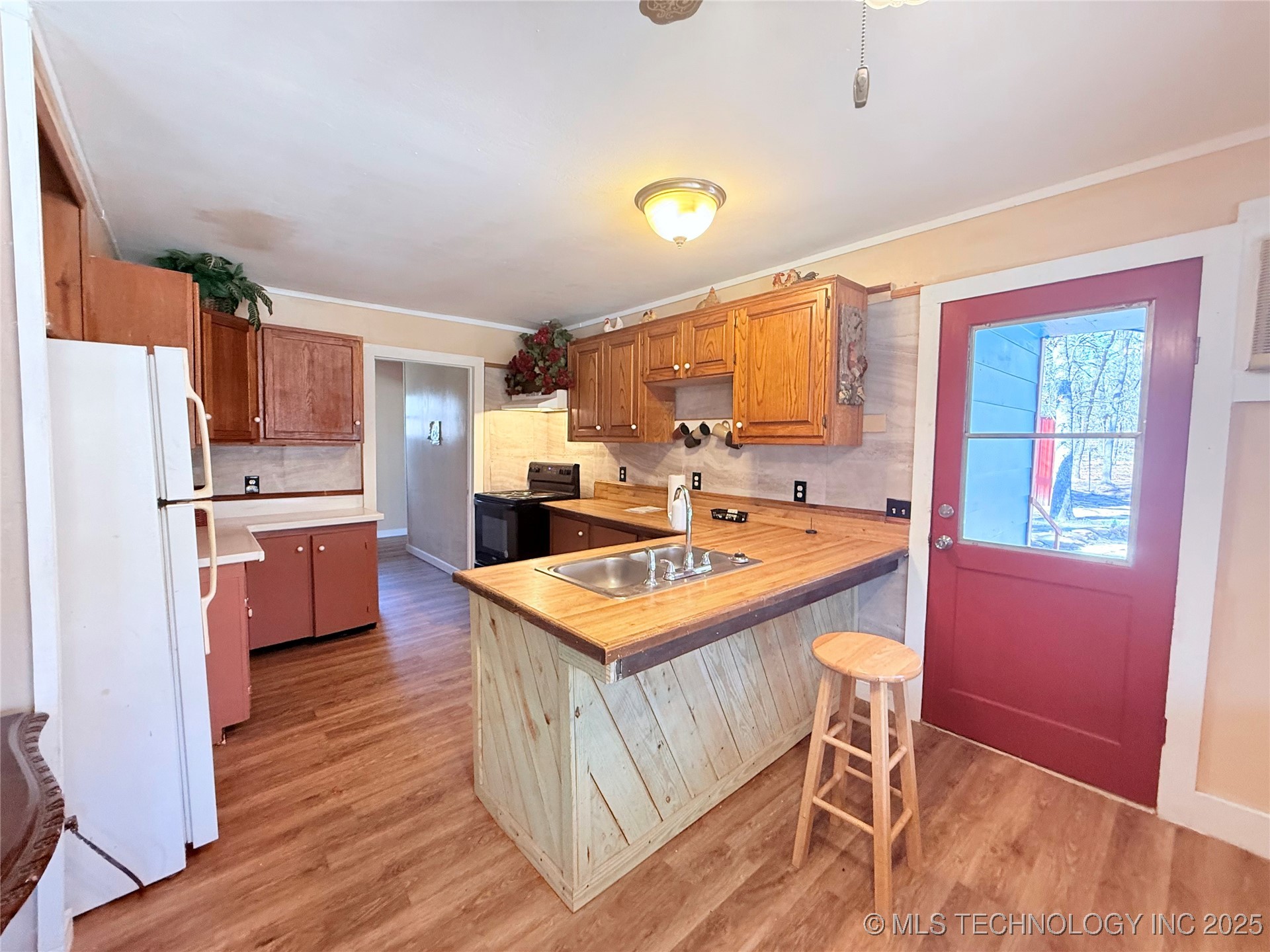 207 Crowder Property Photo 4