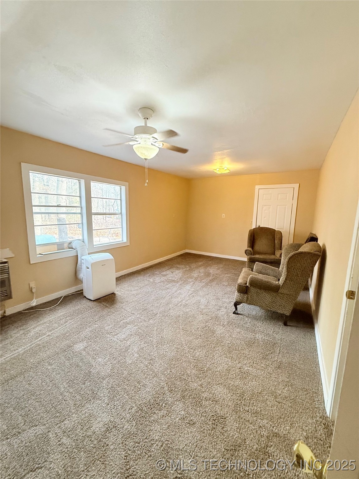 207 Crowder Property Photo 7