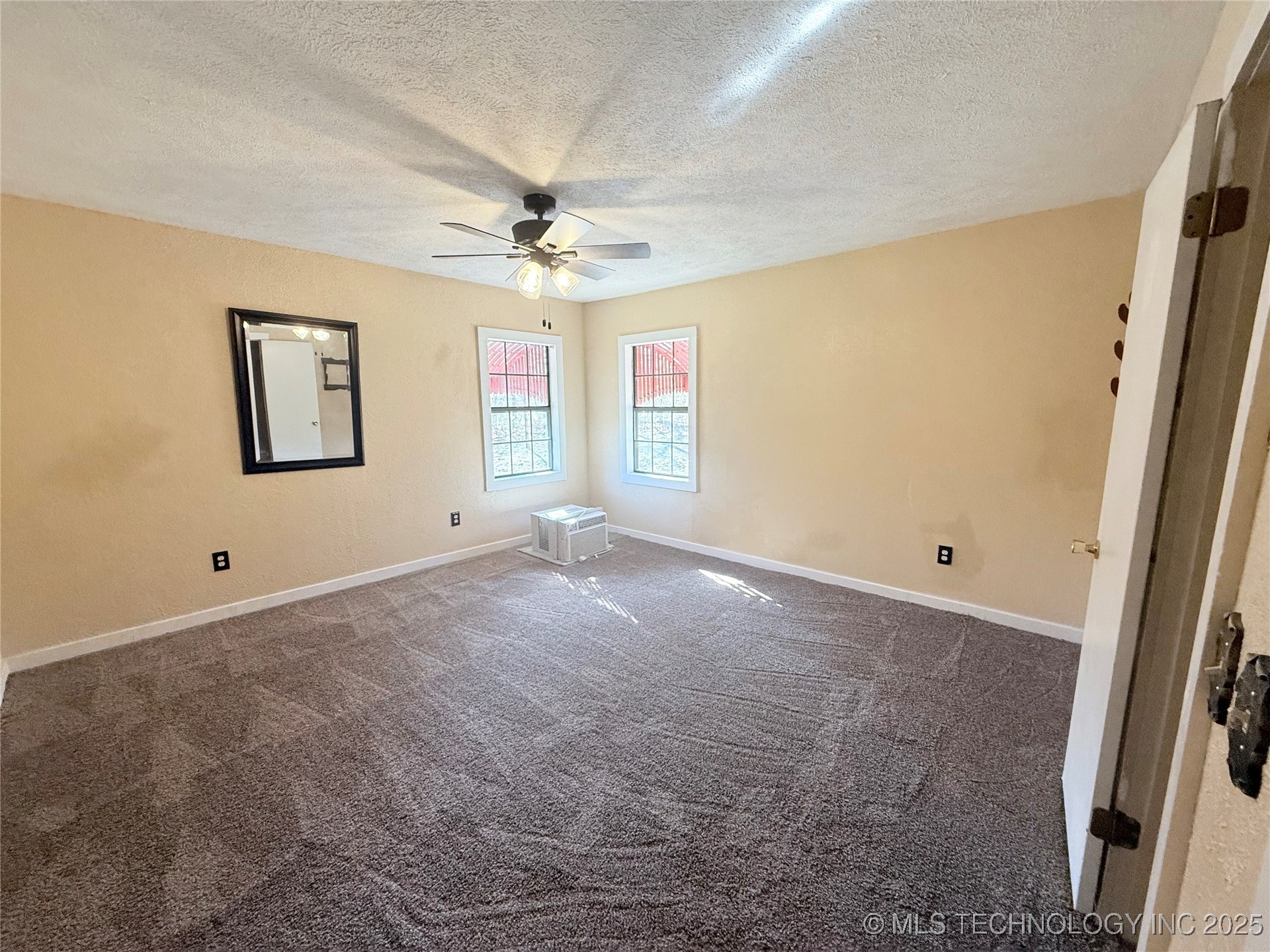 207 Crowder Property Photo 8