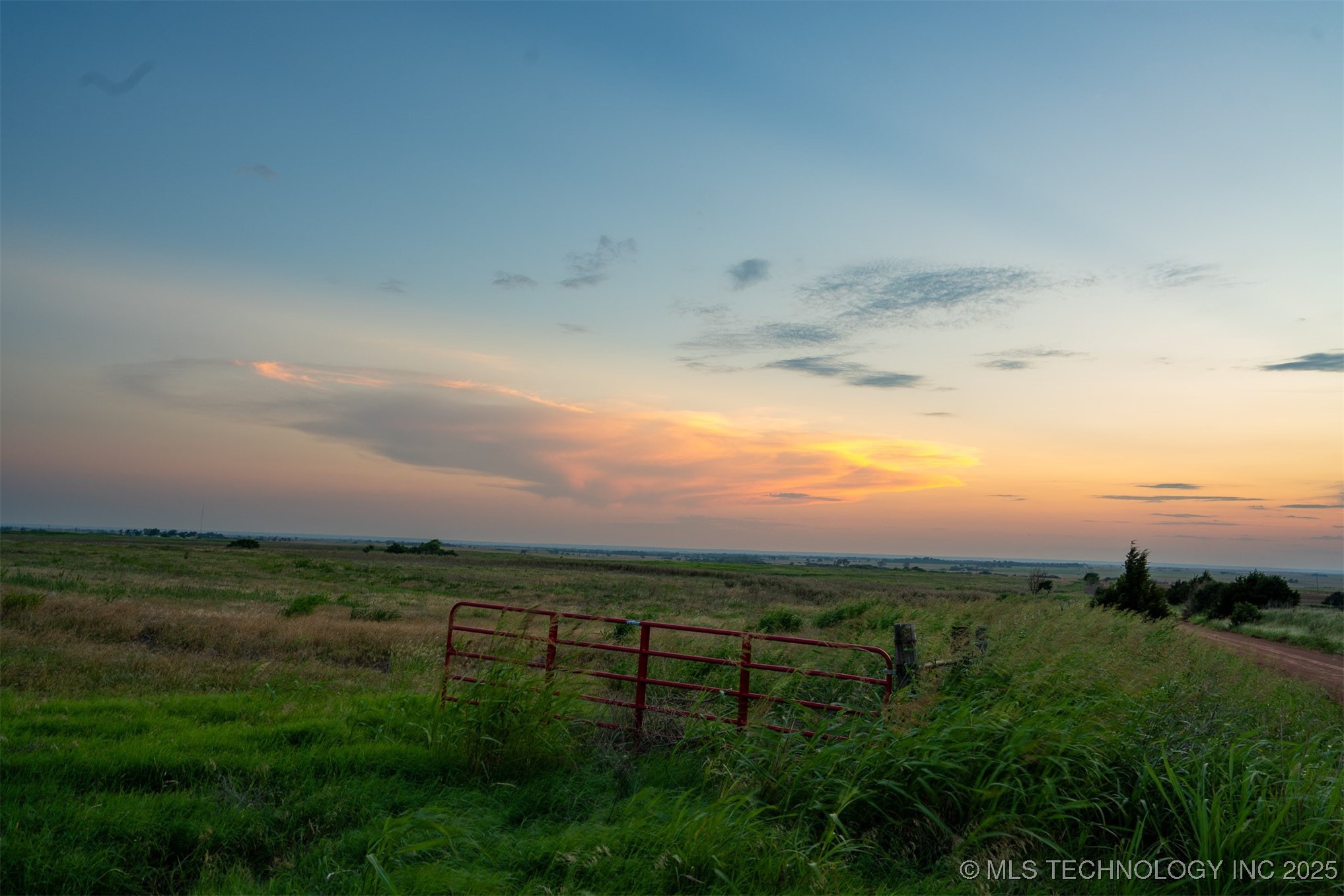 2 N 2690 Road Property Photo 10