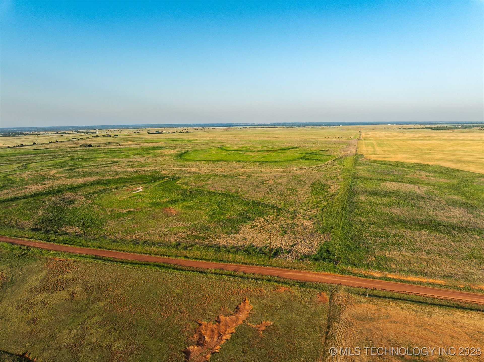 2 N 2690 Road Property Photo 24