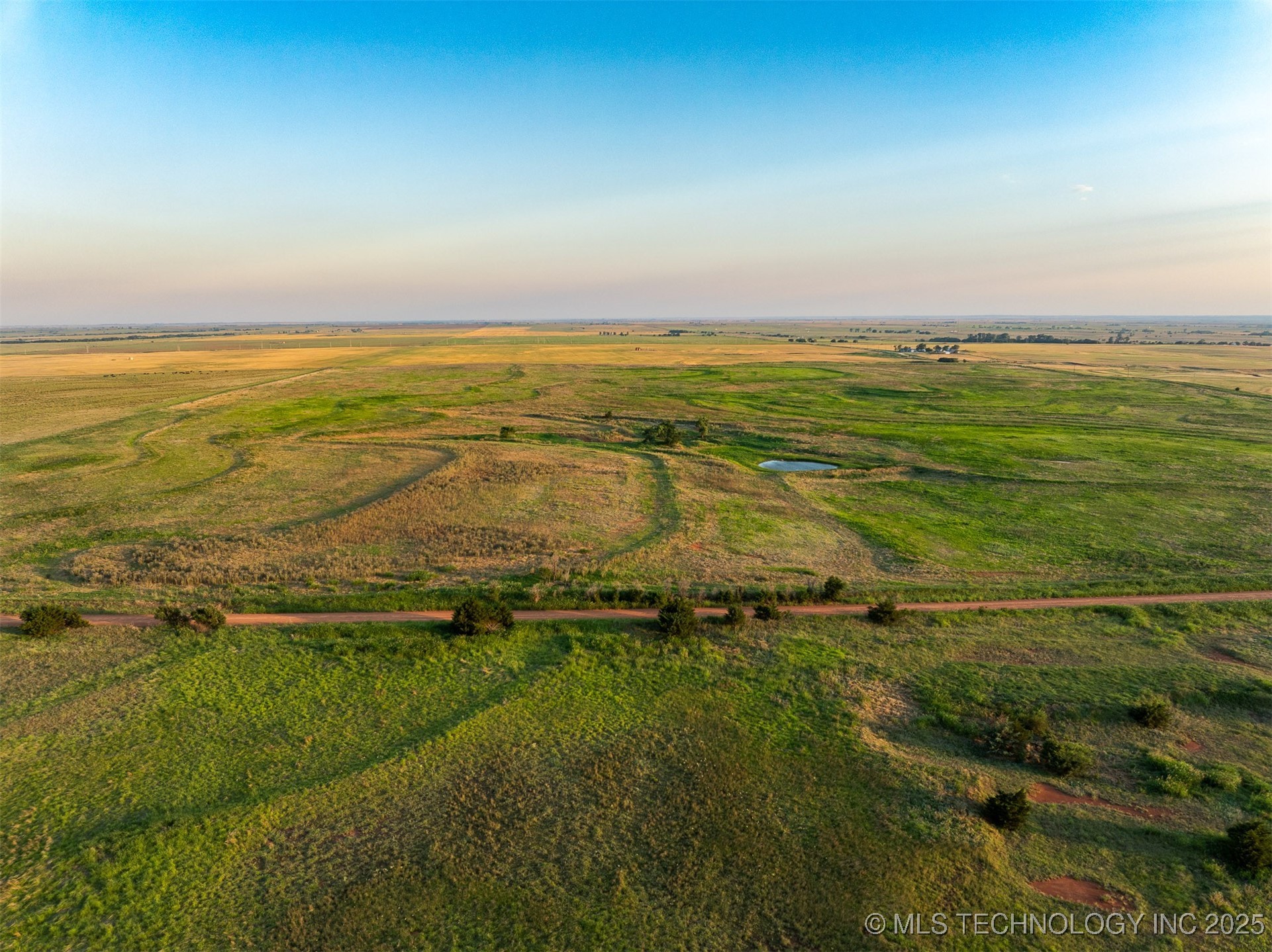 1 E 650 Road Property Photo 24