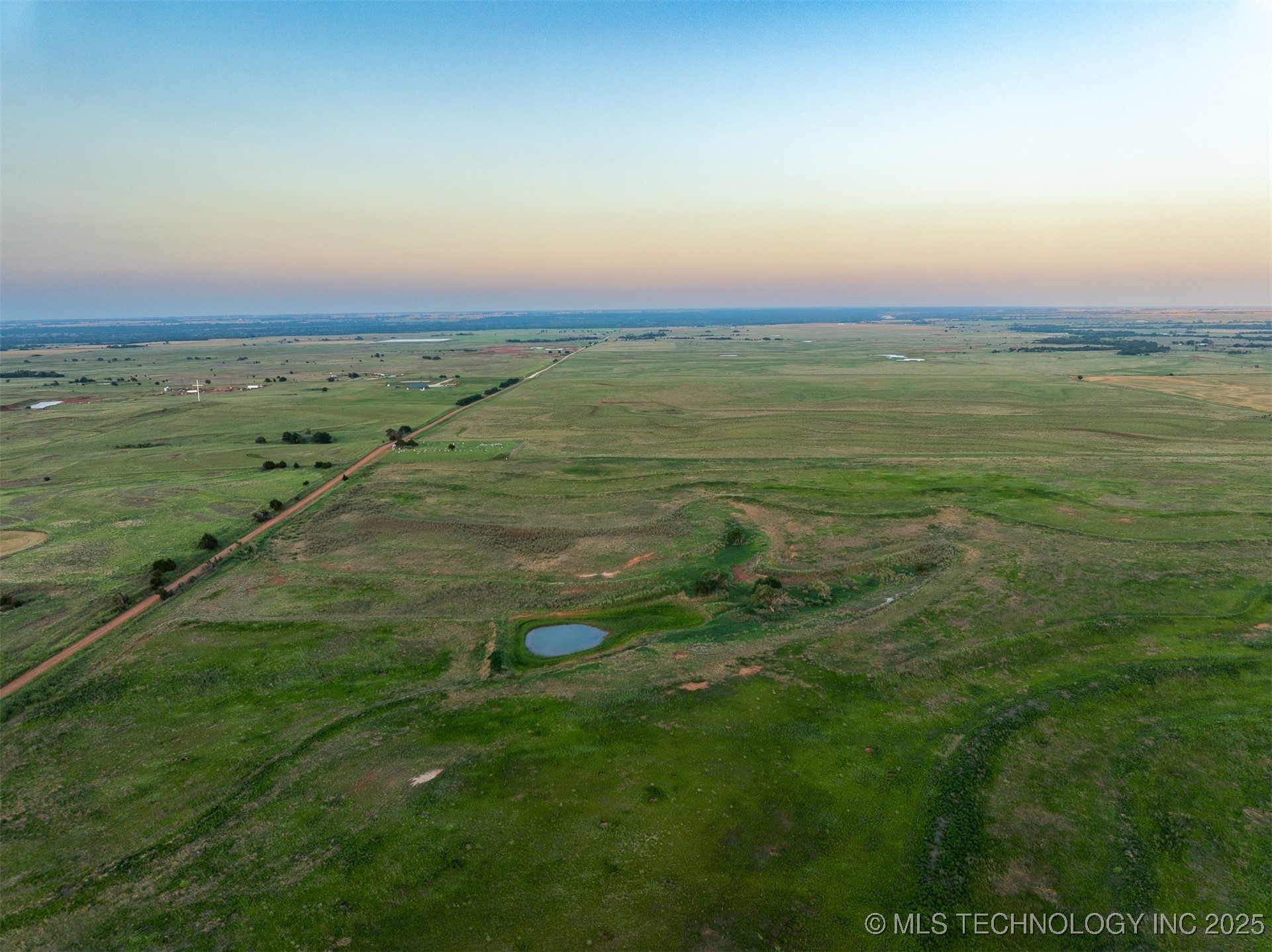 1 E 650 Road Property Photo 37