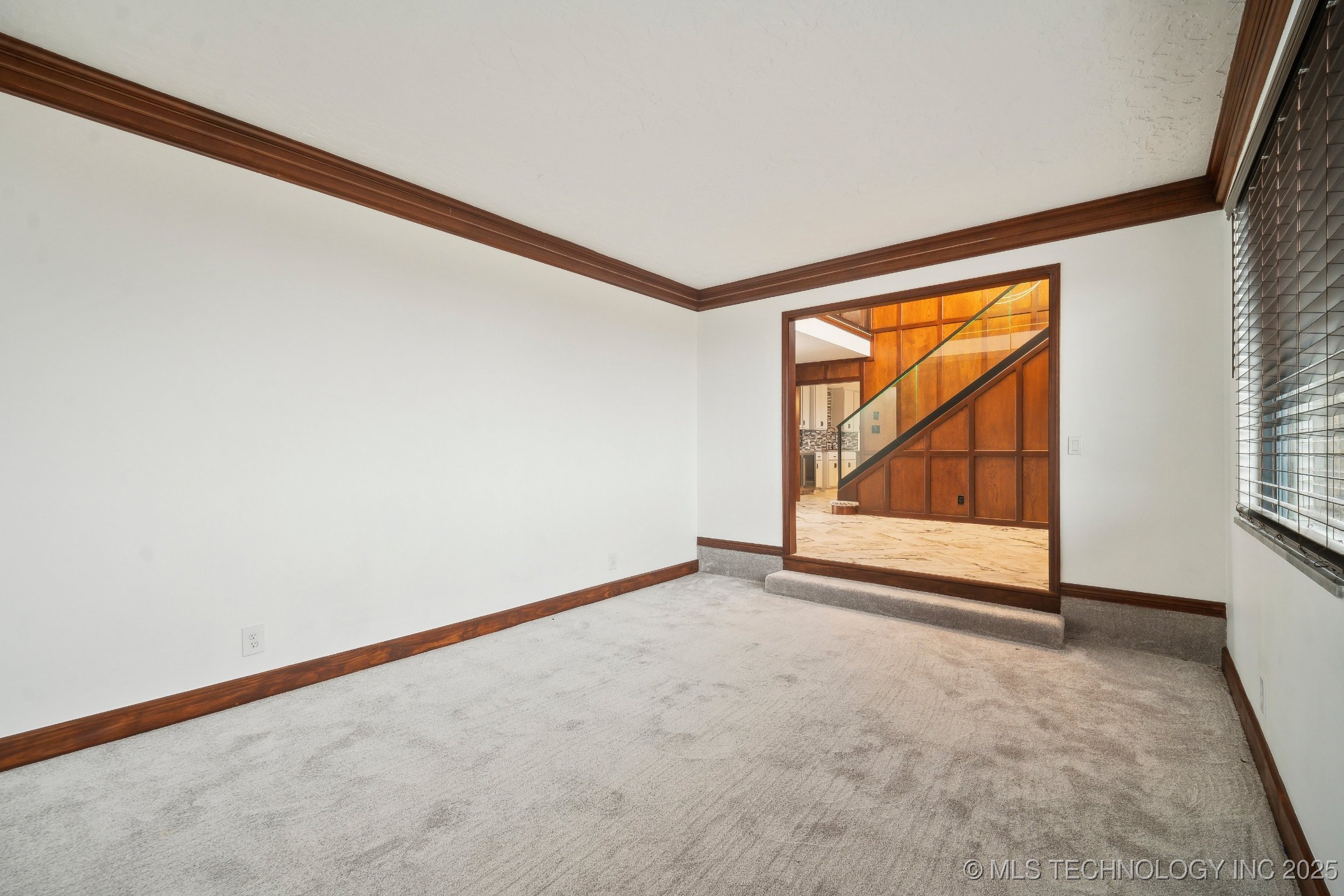 6642 E 60th Place Property Photo 11