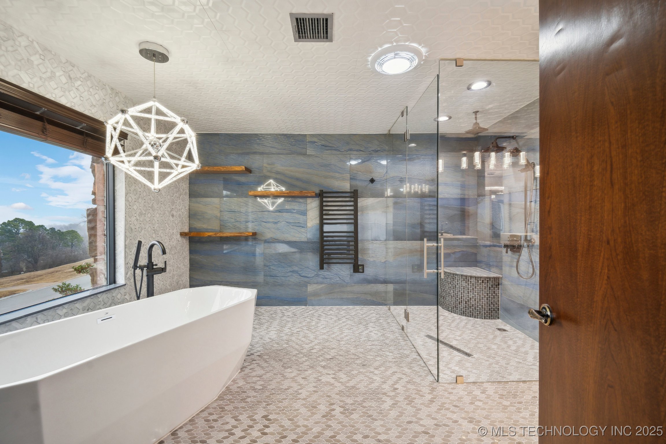 6642 E 60th Place Property Photo 15