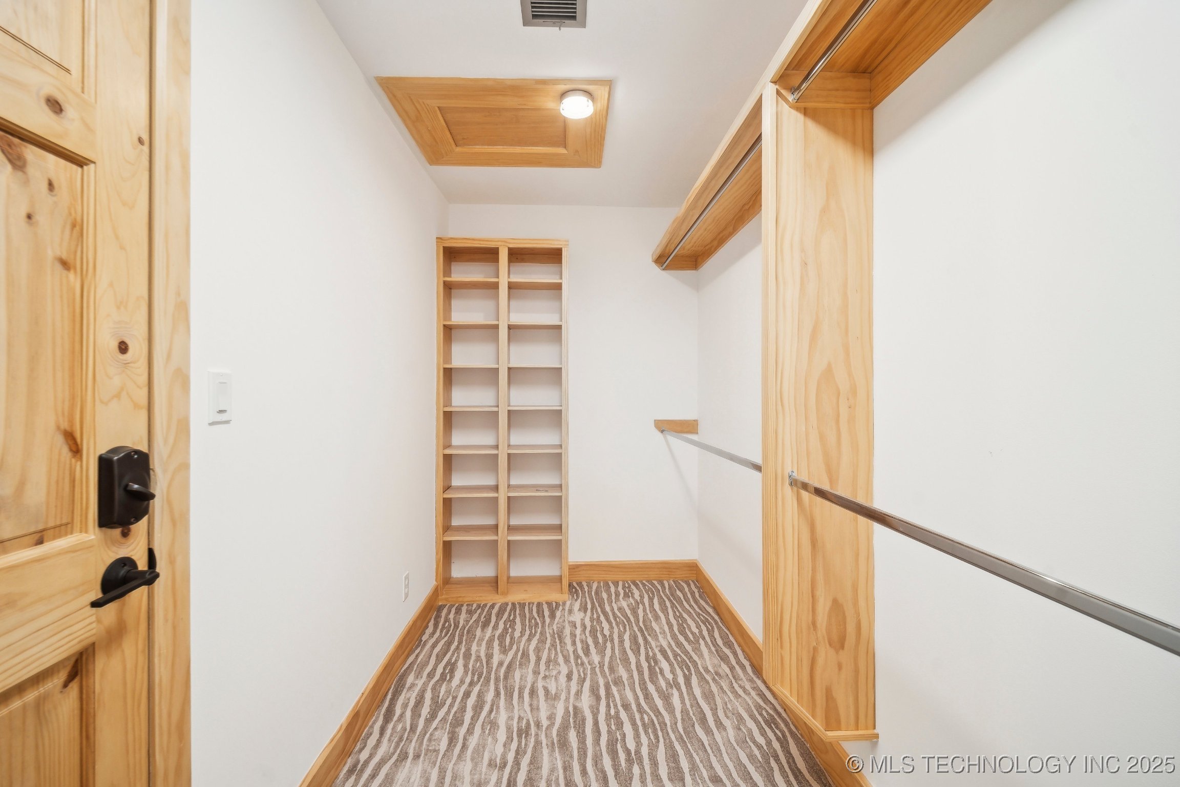 6642 E 60th Place Property Photo 19