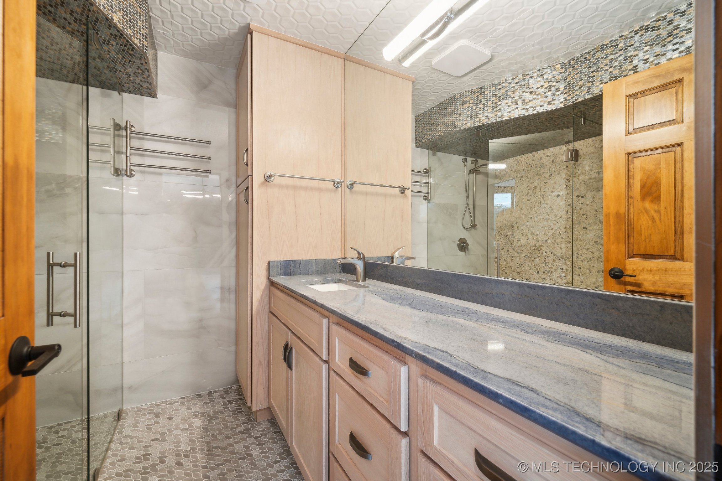 6642 E 60th Place Property Photo 26