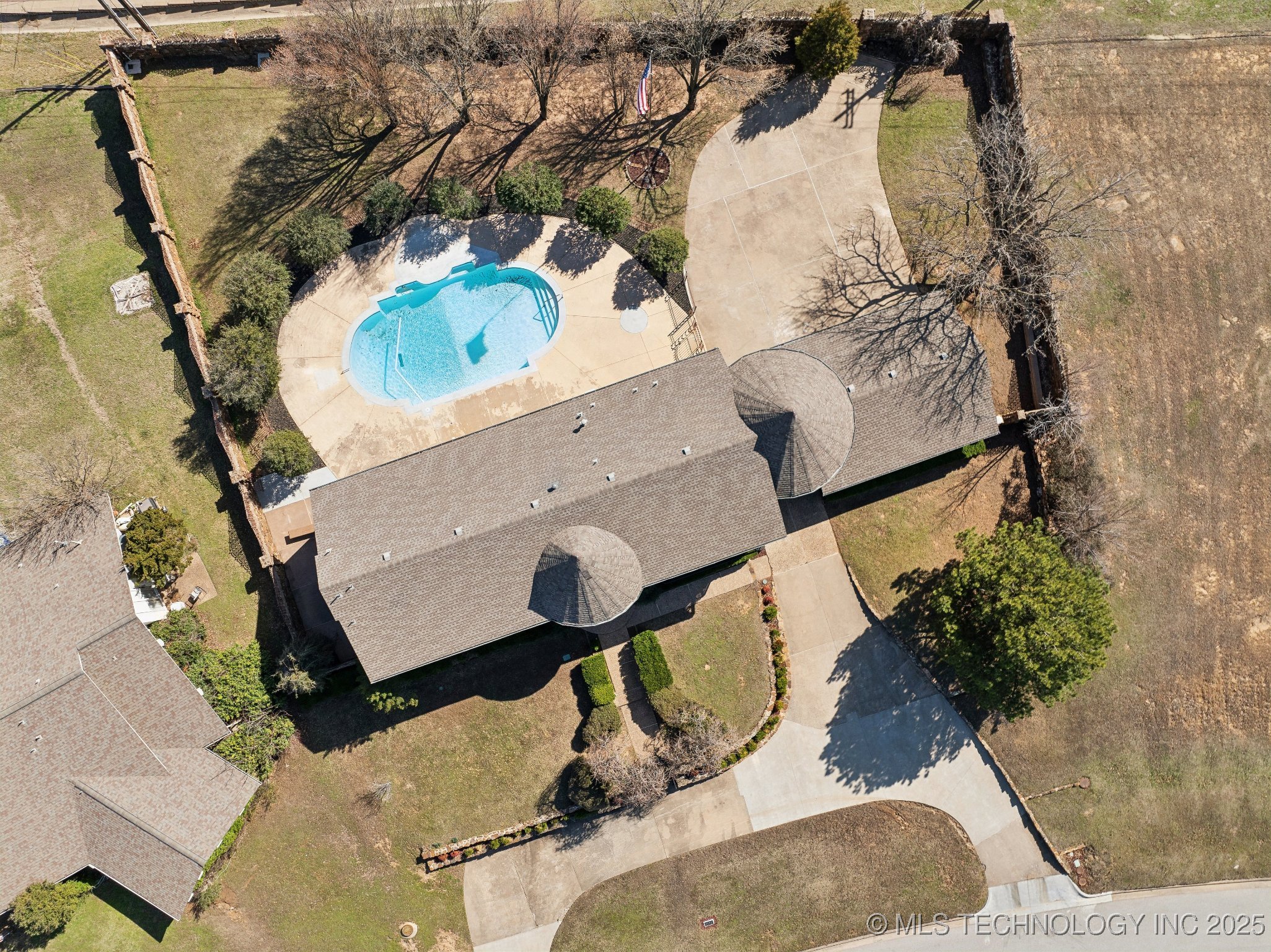 6642 E 60th Place Property Photo 42