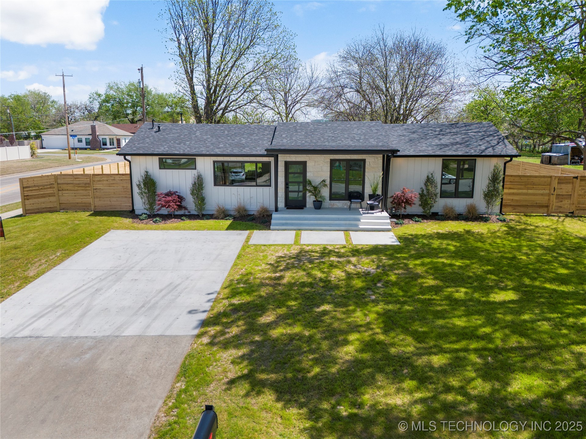 701 S Birch Place Property Photo 63