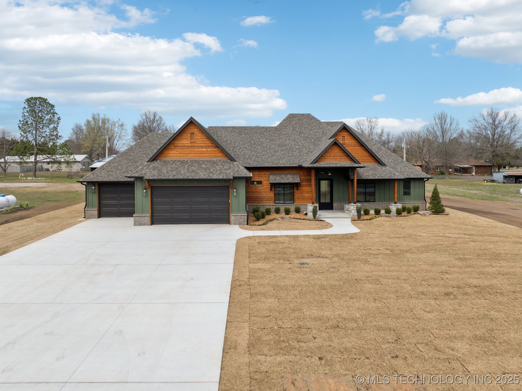 5875 E Everetts Point Property Photo