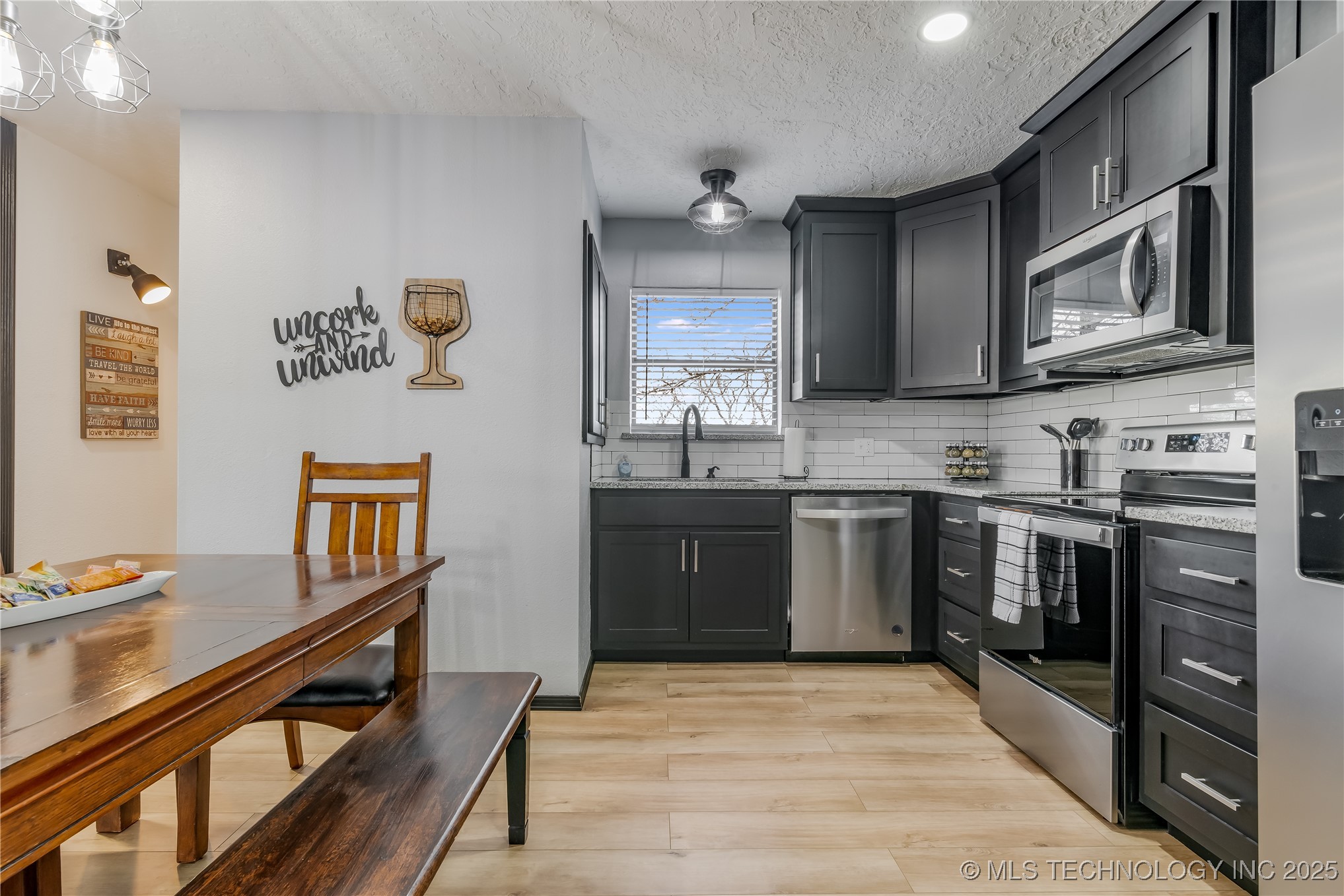 4908 Hickory Hill Property Photo 4