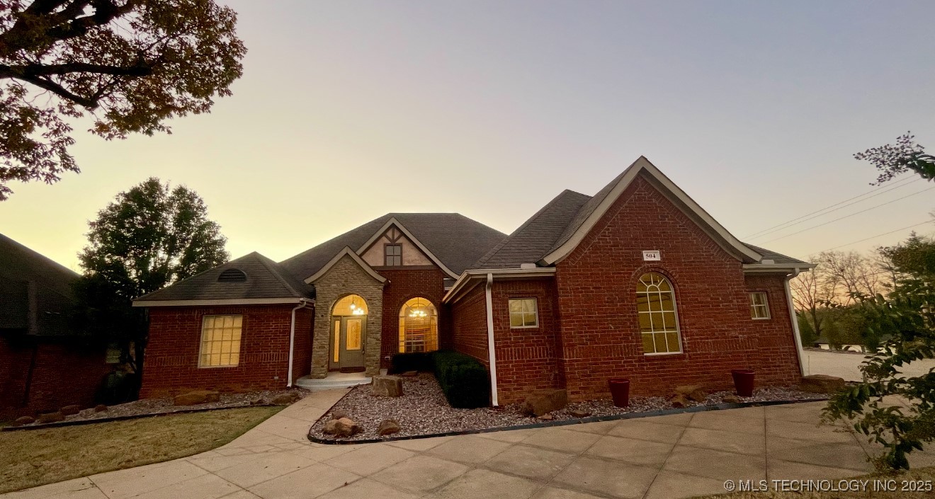 504 Forest Ridge Drive Property Photo 1