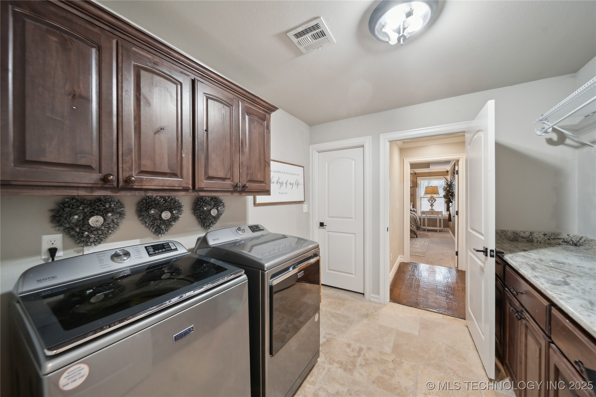 10406 N 86th Avenue Property Photo 17
