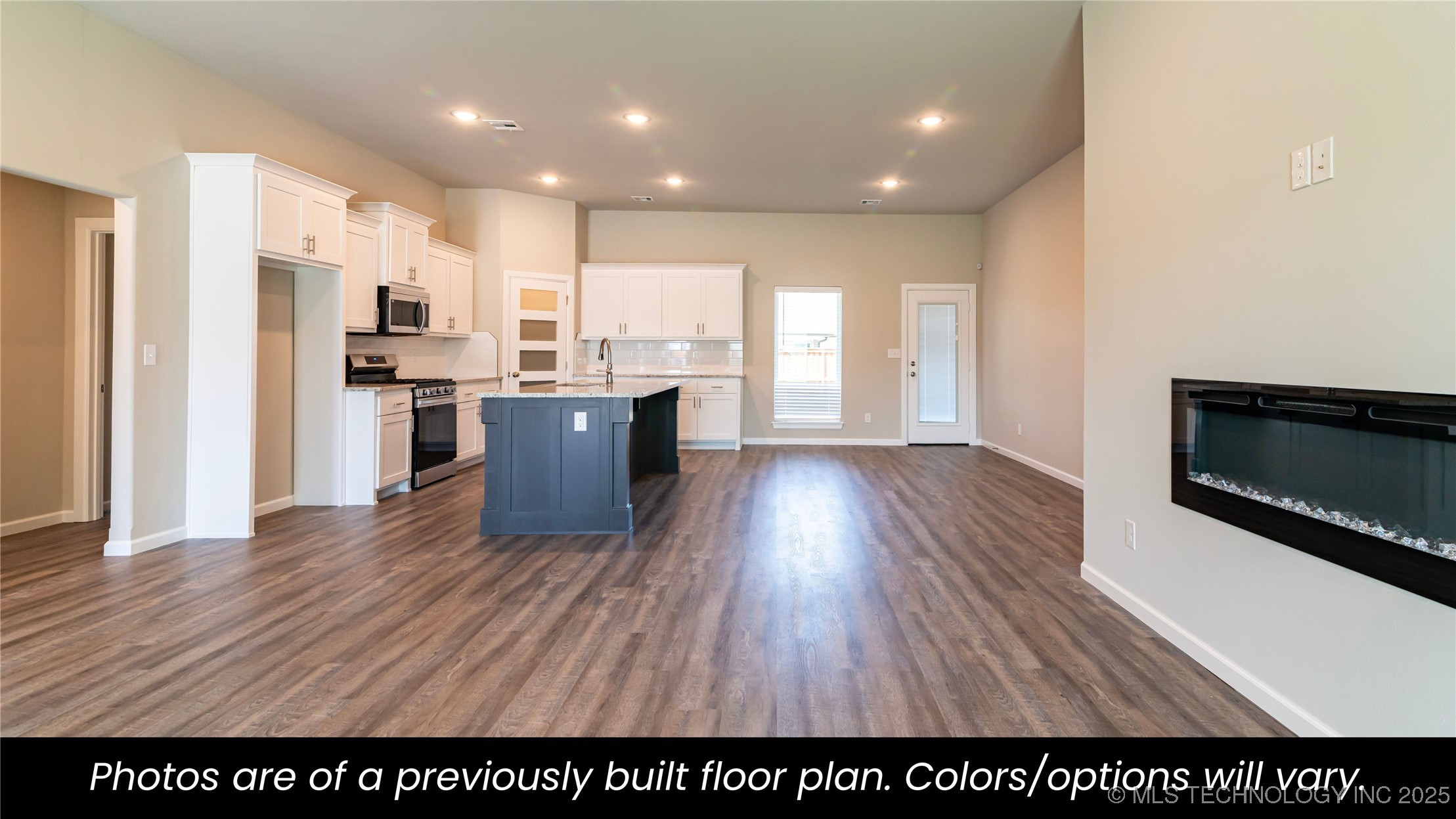 14940 S Poplar Street Property Photo 7
