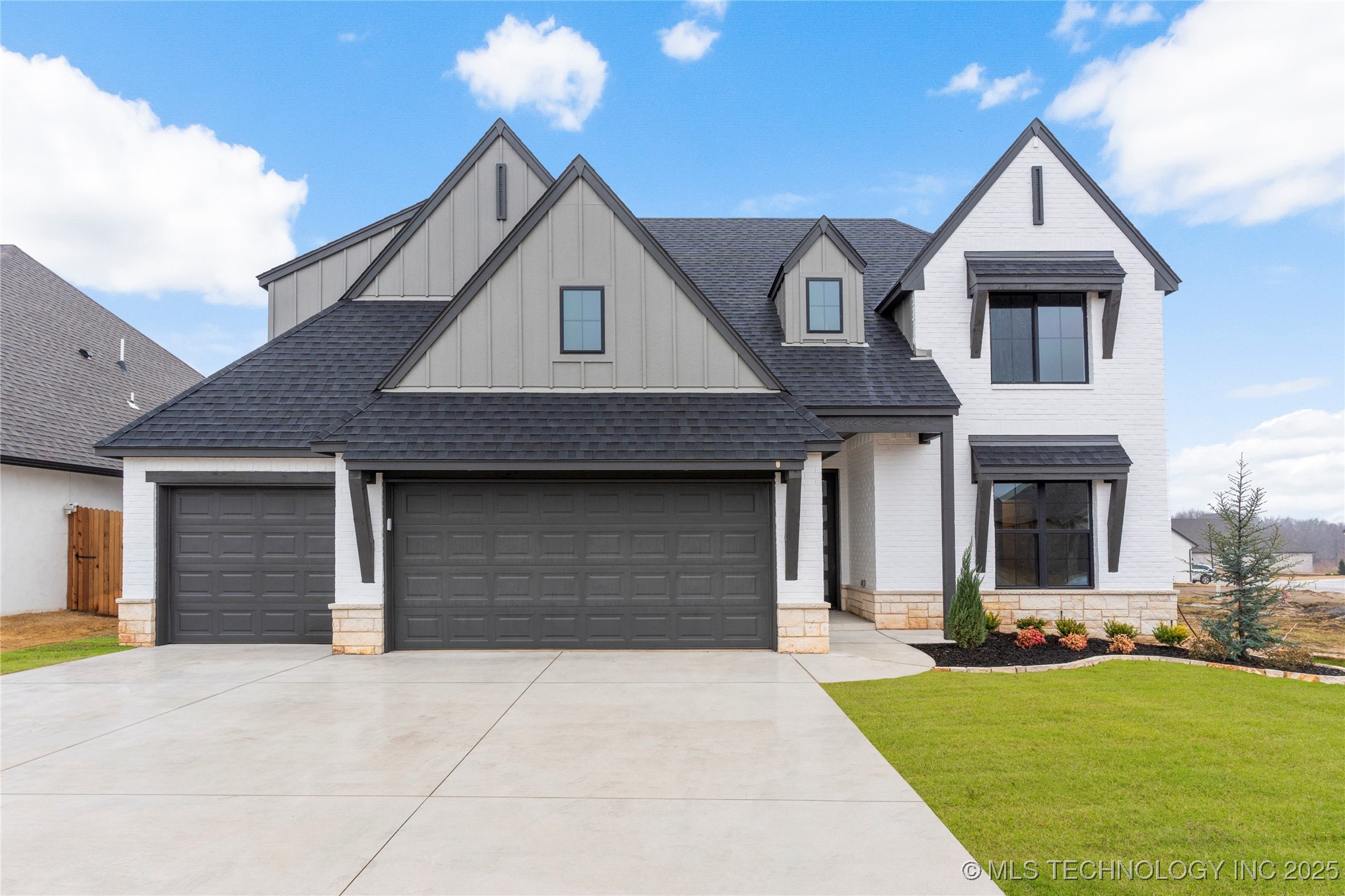 2078 E 136th Place S Property Photo 1