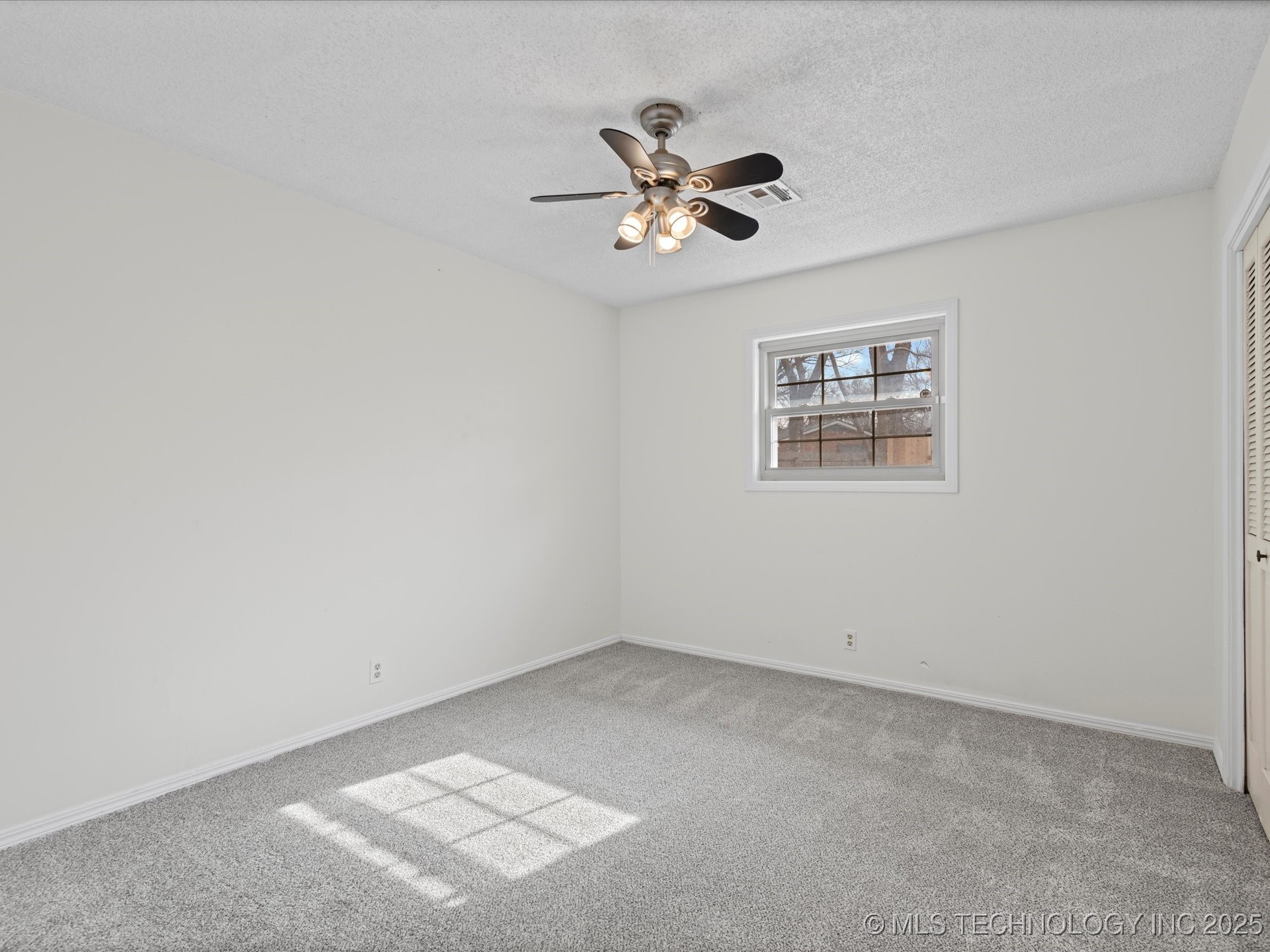 2500 Evergreen Drive Property Photo 18