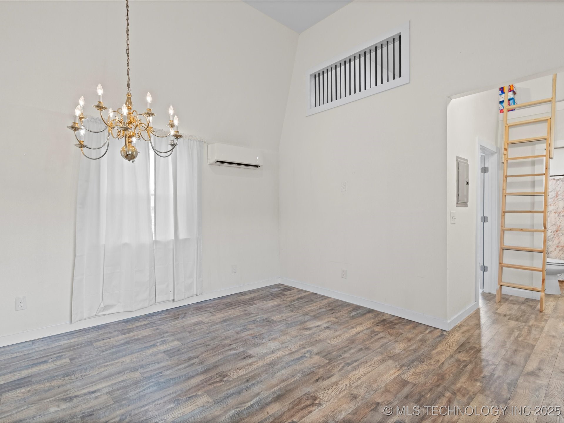 2500 Evergreen Drive Property Photo 34