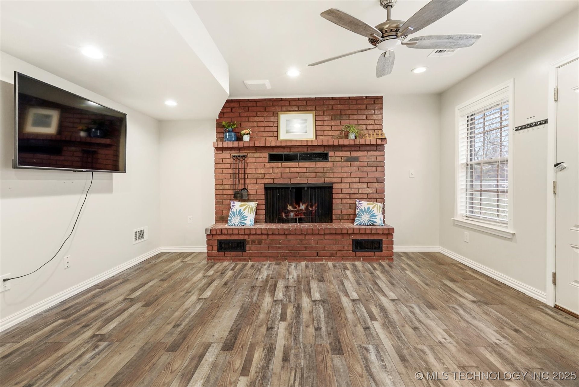 17121 E 120th Street North Property Photo 12