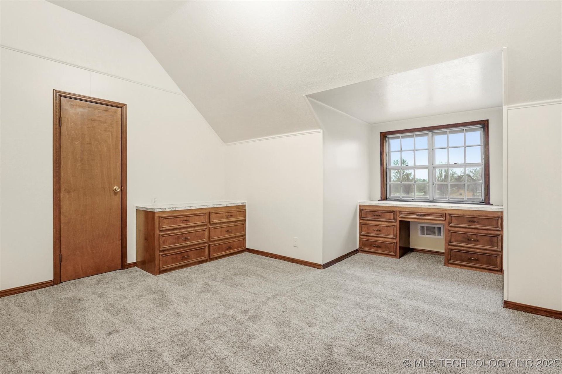 17121 E 120th Street North Property Photo 27