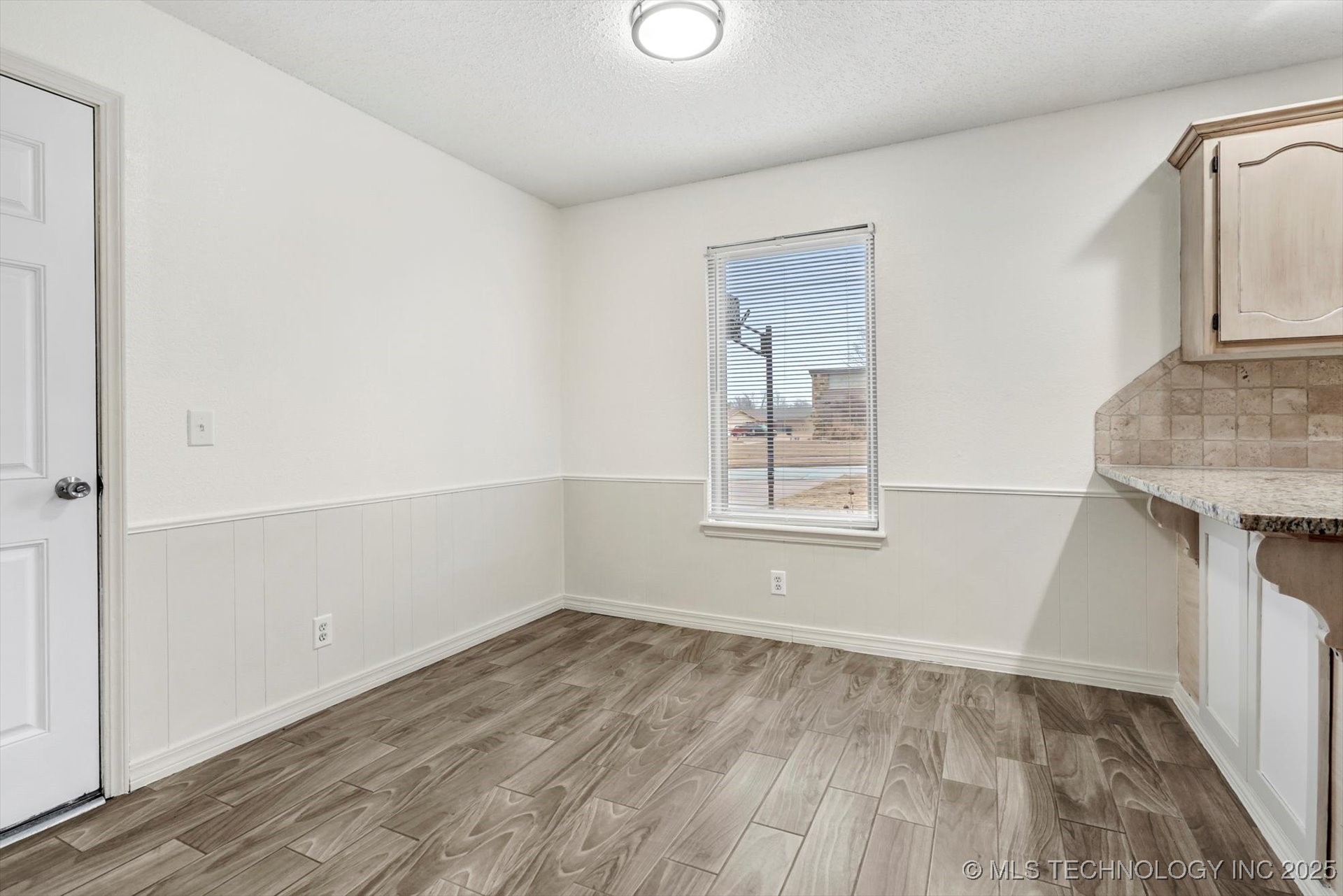 1601 W Phoenix Place Property Photo 22