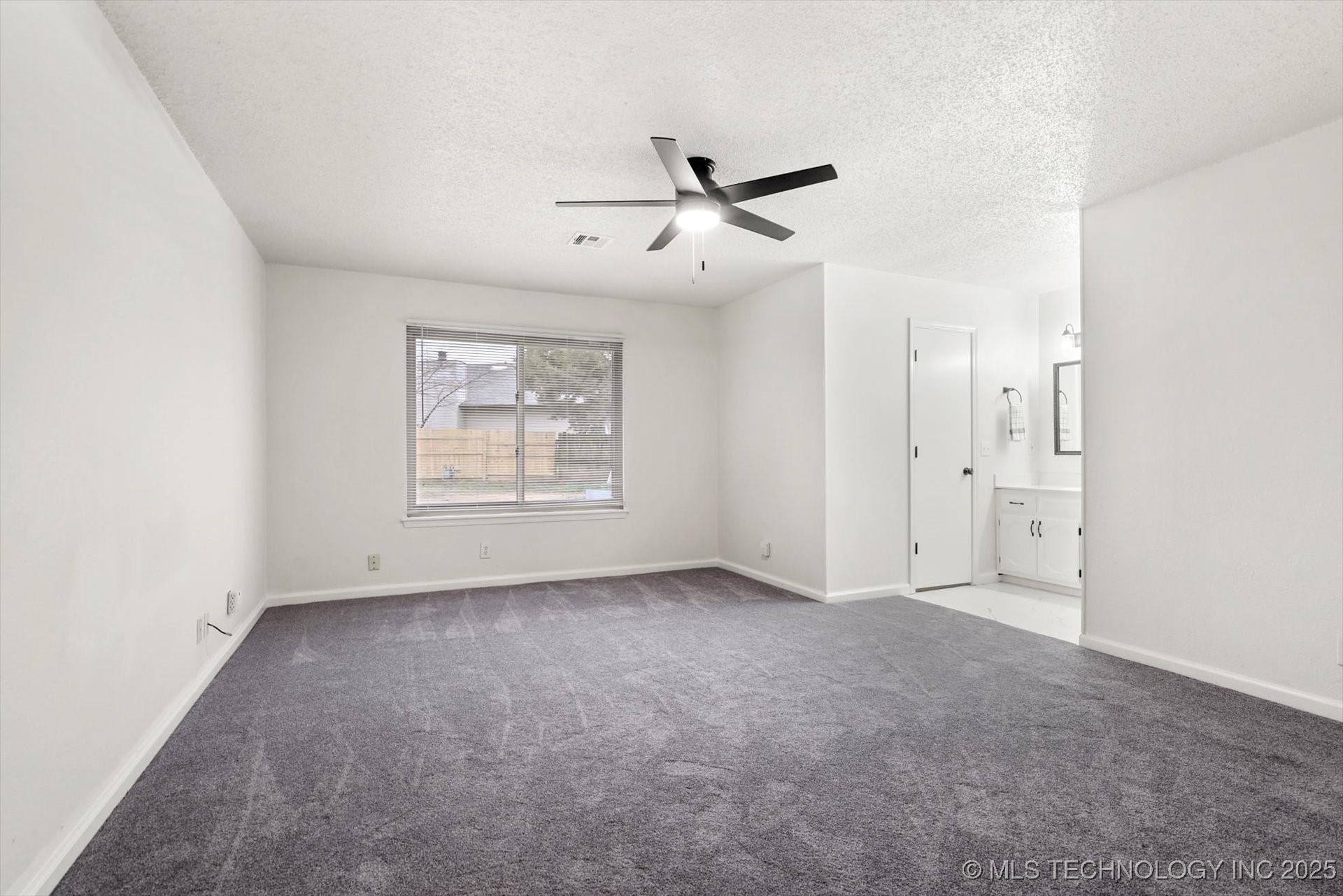 1601 W Phoenix Place Property Photo 27