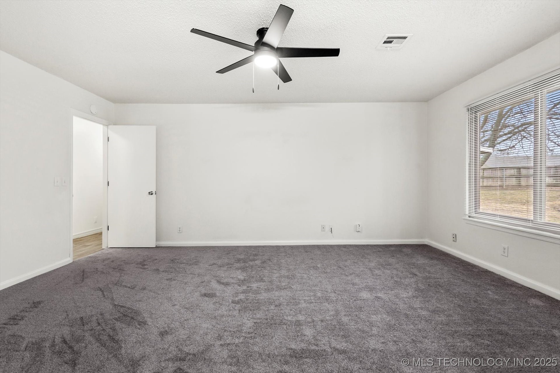 1601 W Phoenix Place Property Photo 29