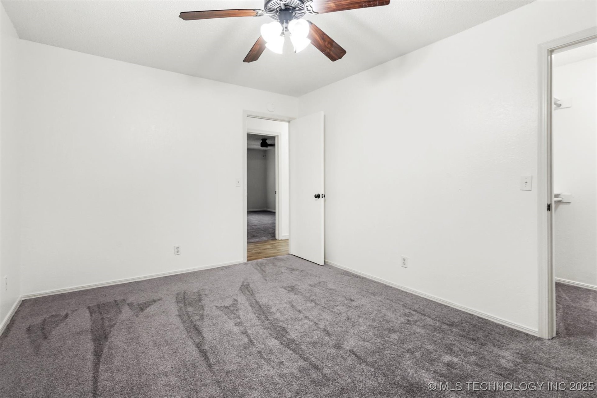1601 W Phoenix Place Property Photo 37