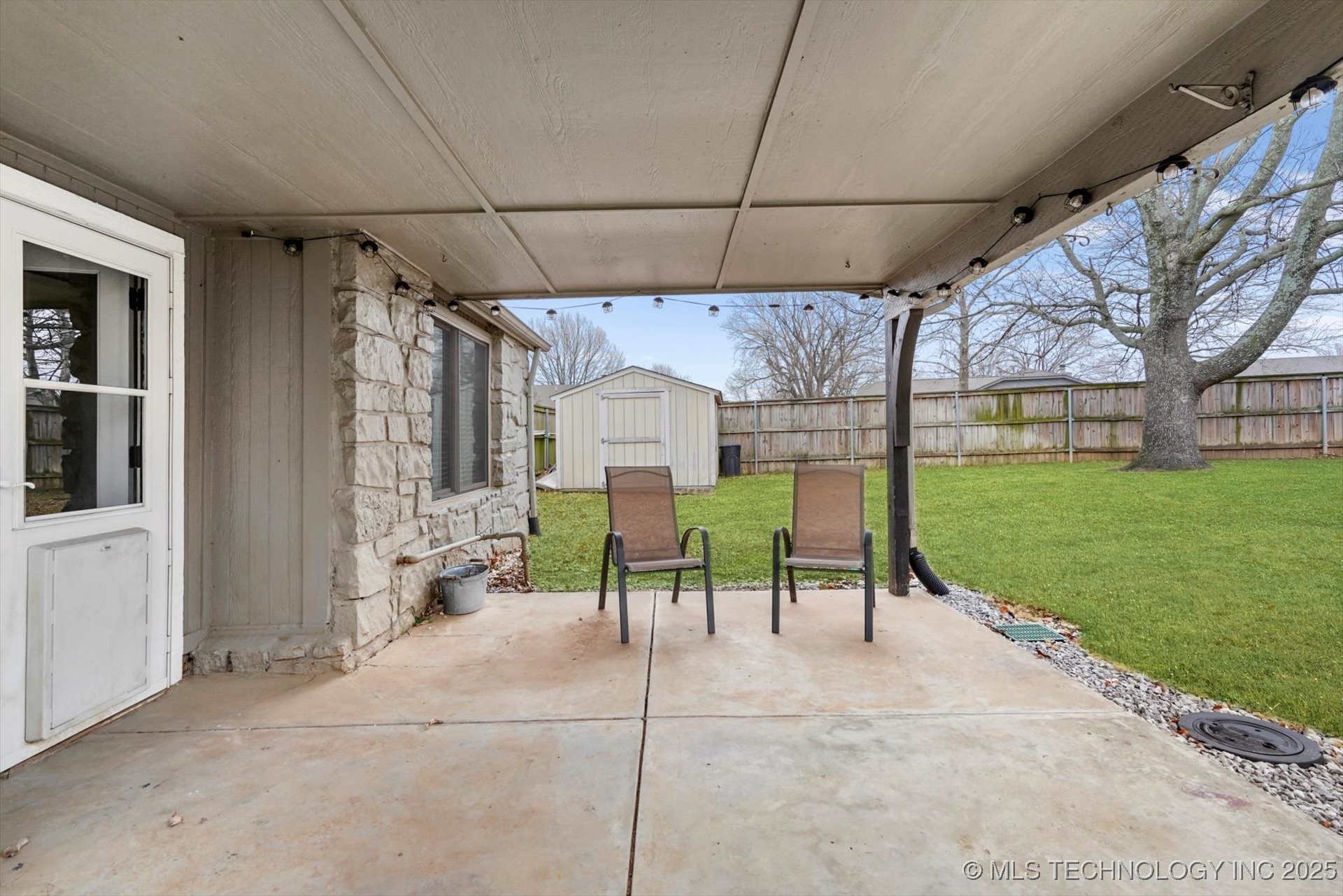 1601 W Phoenix Place Property Photo 43
