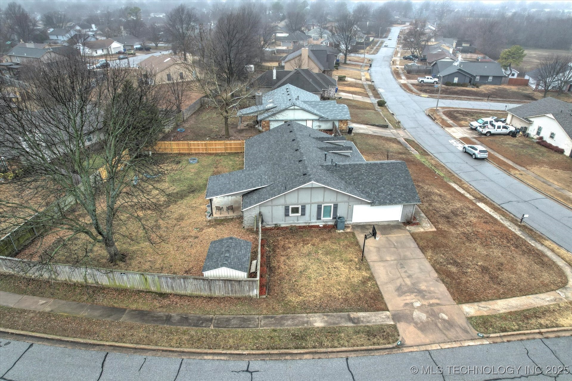 1601 W Phoenix Place Property Photo 49