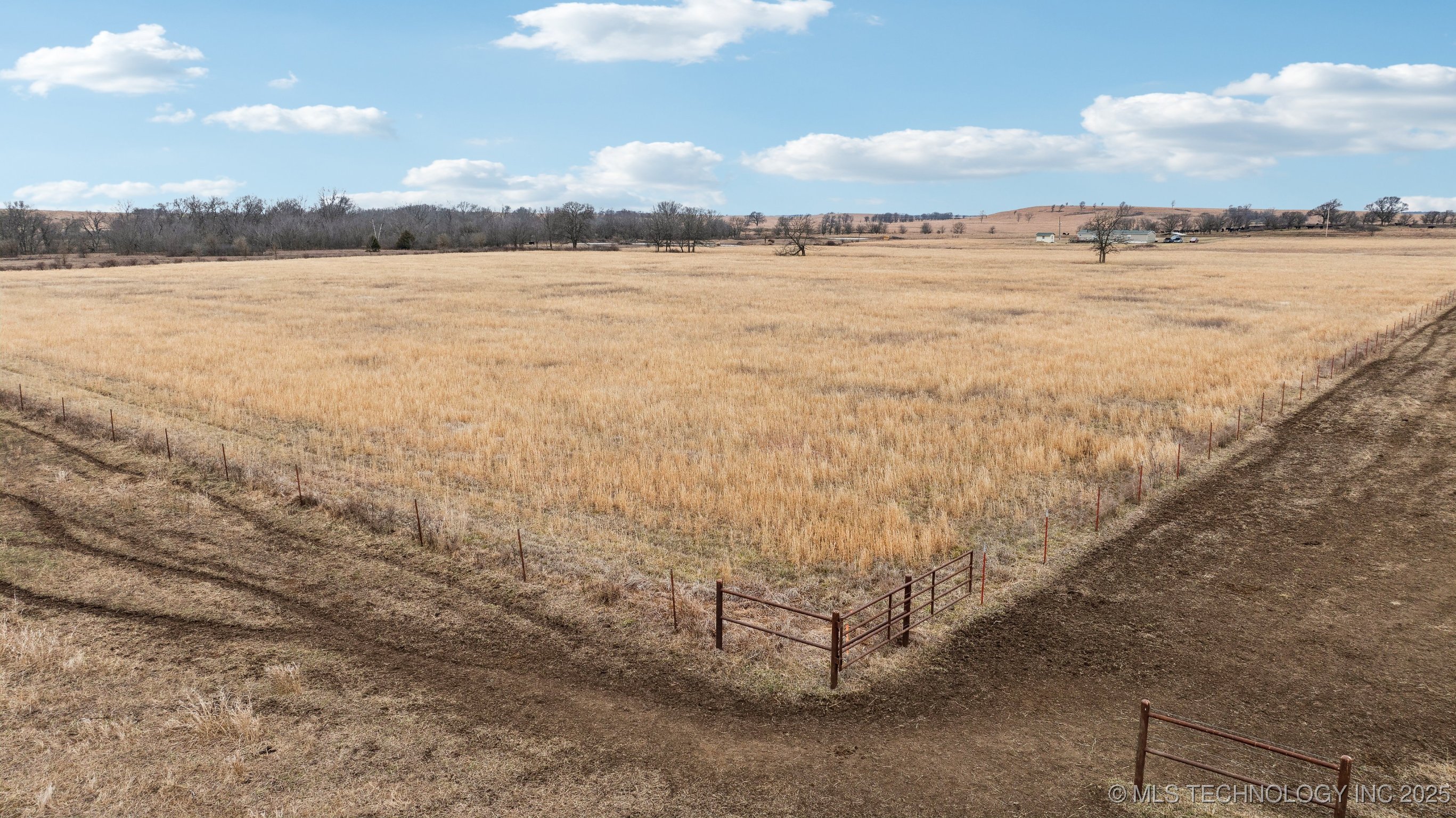 S 4350 Road S Property Photo 8