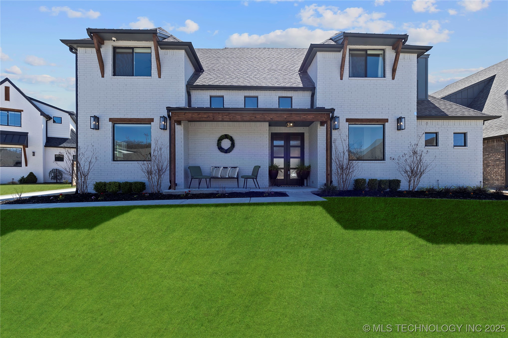 Delaware Park Real Estate Listings Main Image