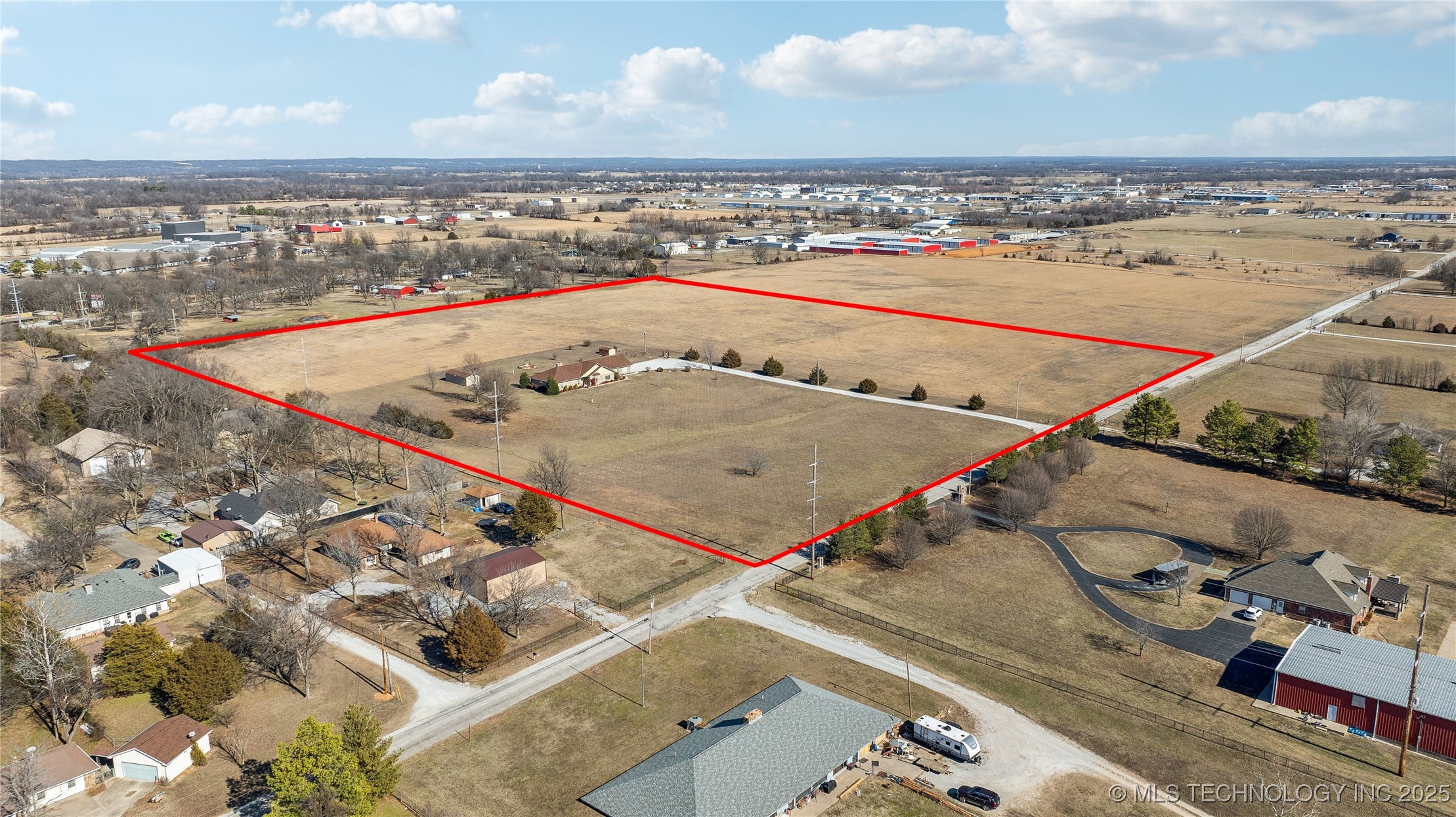 63320 E 293 Road Property Photo 1