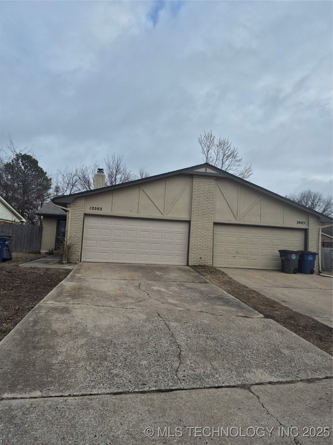 12502 E 39th Place Property Photo 1