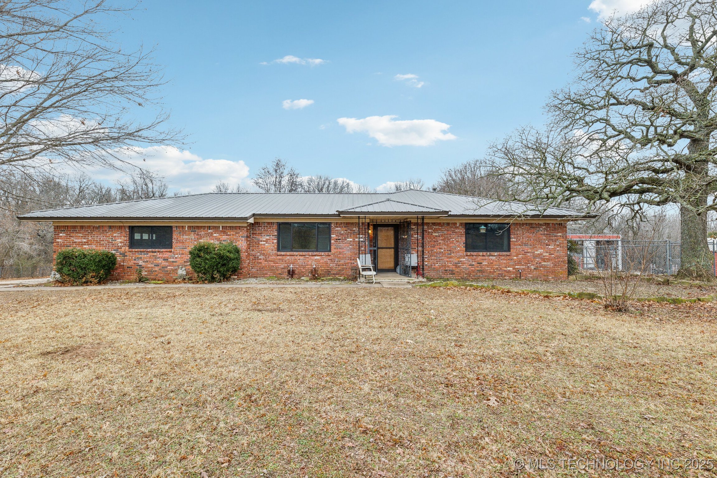 1744 S Peninsula Drive W Property Photo 1